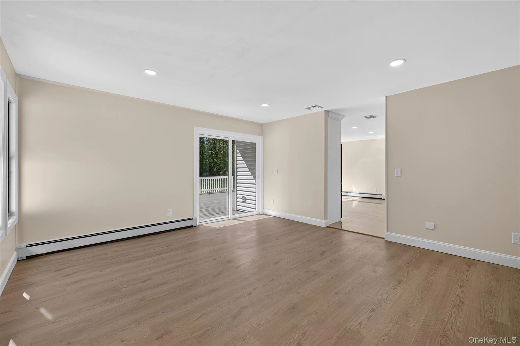 96 Chestnut Street, Brookhaven, NY, 4 Bedrooms Bedrooms, 8 Rooms Rooms,2 BathroomsBathrooms,Residential,For Rent,Chestnut,0,1034959 96 Chestnut Street, Brookhaven, NY, 4 Bedrooms Bedrooms, 8 Rooms Rooms,2 BathroomsBathrooms,Residential,For Rent,Chestnut,0,1034959