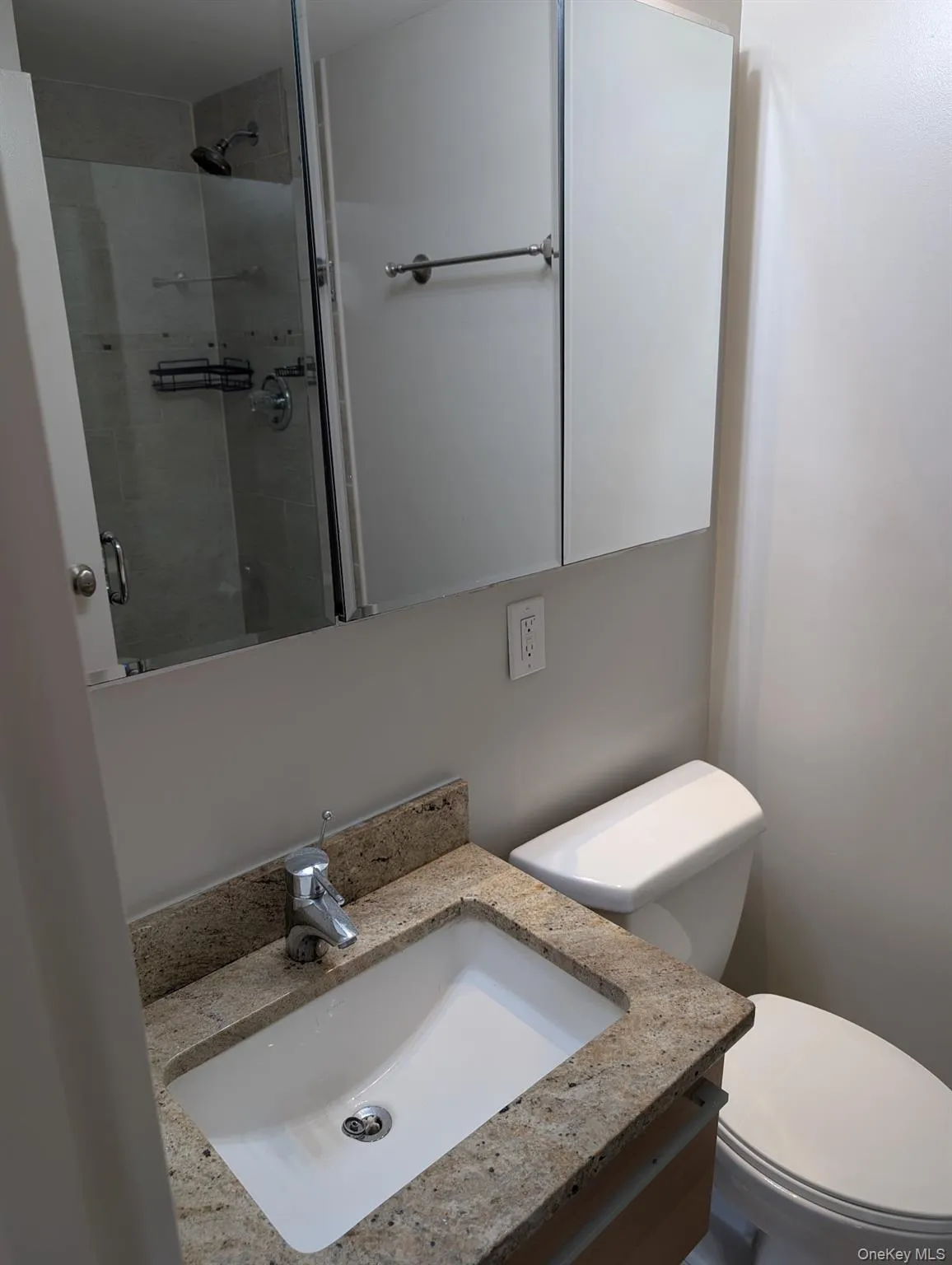 1155 Warburton Avenue, Yonkers, NY, 2 Bedrooms Bedrooms, 6 Rooms Rooms,2 BathroomsBathrooms,Residential Lease,For Rent,Warburton,0,1034961 1155 Warburton Avenue, Yonkers, NY, 2 Bedrooms Bedrooms, 6 Rooms Rooms,2 BathroomsBathrooms,Residential Lease,For Rent,Warburton,0,1034961