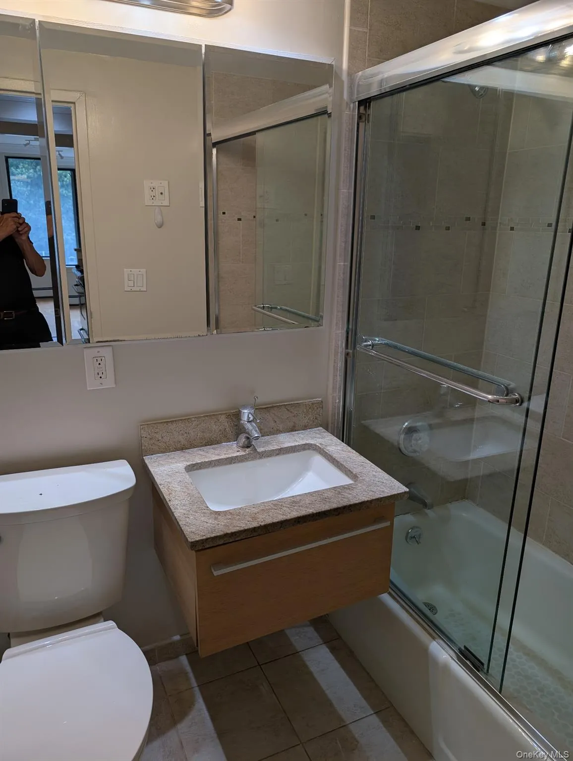 1155 Warburton Avenue, Yonkers, NY, 2 Bedrooms Bedrooms, 6 Rooms Rooms,2 BathroomsBathrooms,Residential Lease,For Rent,Warburton,0,1034961 1155 Warburton Avenue, Yonkers, NY, 2 Bedrooms Bedrooms, 6 Rooms Rooms,2 BathroomsBathrooms,Residential Lease,For Rent,Warburton,0,1034961