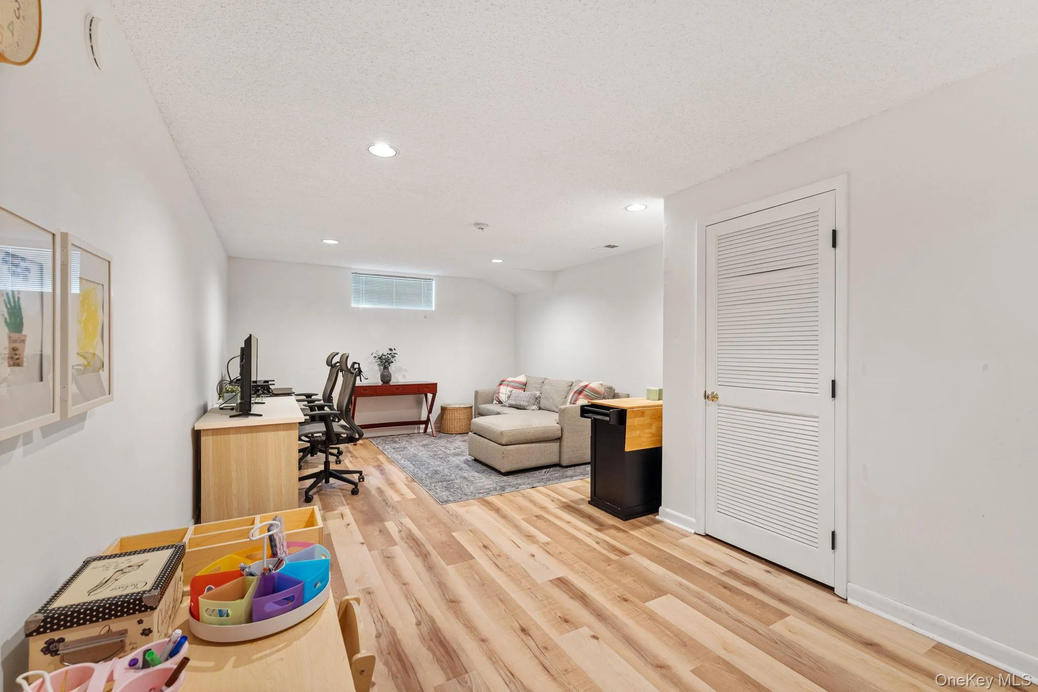 Entrance into the bonus space. Entrance into the bonus space.