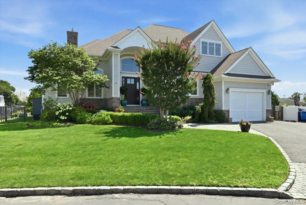 11 Angelica Court, West Babylon, NY, 5 Bedrooms Bedrooms, 9 Rooms Rooms,2 BathroomsBathrooms,Residential,For Rent,Angelica,0,1034966 11 Angelica Court, West Babylon, NY, 5 Bedrooms Bedrooms, 9 Rooms Rooms,2 BathroomsBathrooms,Residential,For Rent,Angelica,0,1034966