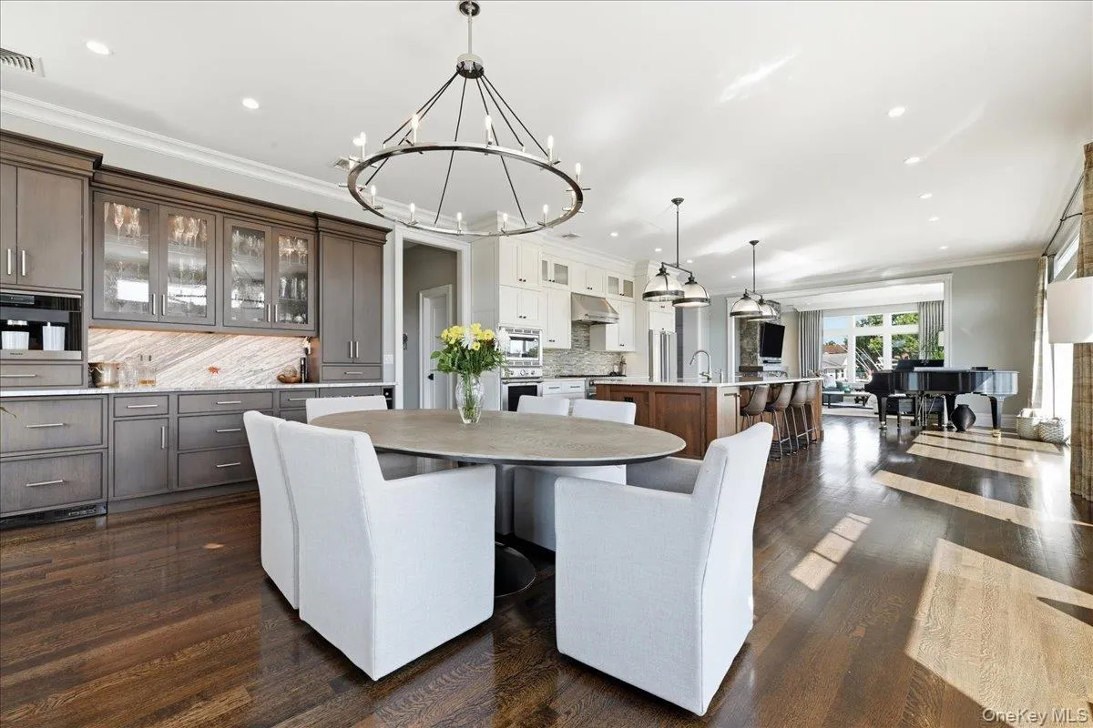 11 Angelica Court, West Babylon, NY, 5 Bedrooms Bedrooms, 9 Rooms Rooms,2 BathroomsBathrooms,Residential,For Rent,Angelica,0,1034966 11 Angelica Court, West Babylon, NY, 5 Bedrooms Bedrooms, 9 Rooms Rooms,2 BathroomsBathrooms,Residential,For Rent,Angelica,0,1034966
