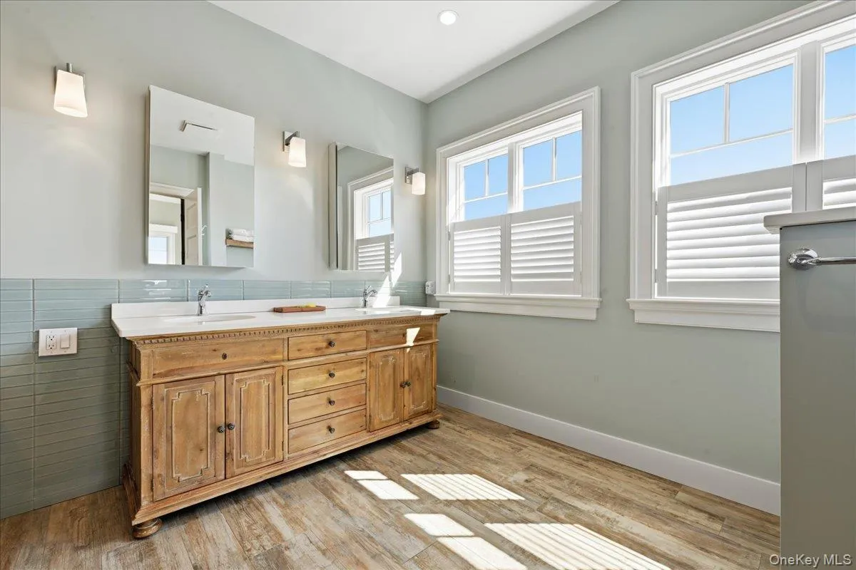 11 Angelica Court, West Babylon, NY, 5 Bedrooms Bedrooms, 9 Rooms Rooms,2 BathroomsBathrooms,Residential,For Rent,Angelica,0,1034966 11 Angelica Court, West Babylon, NY, 5 Bedrooms Bedrooms, 9 Rooms Rooms,2 BathroomsBathrooms,Residential,For Rent,Angelica,0,1034966