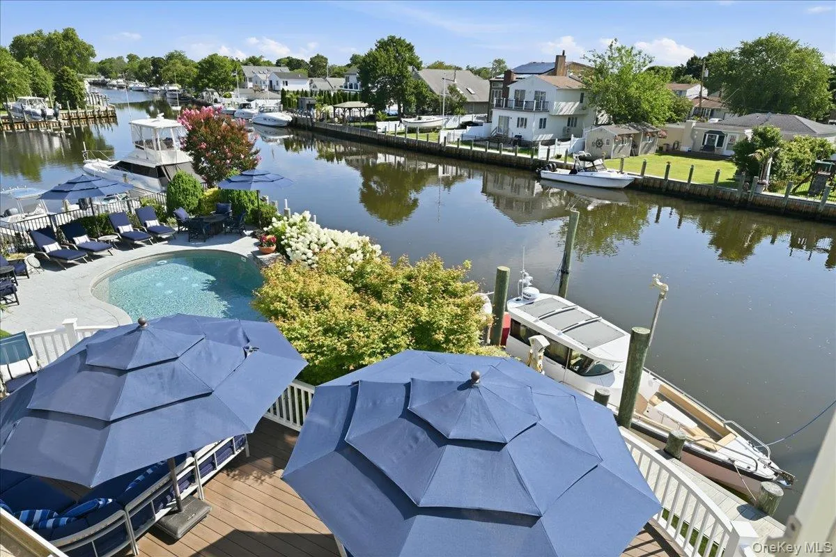 11 Angelica Court, West Babylon, NY, 5 Bedrooms Bedrooms, 9 Rooms Rooms,2 BathroomsBathrooms,Residential,For Rent,Angelica,0,1034966 11 Angelica Court, West Babylon, NY, 5 Bedrooms Bedrooms, 9 Rooms Rooms,2 BathroomsBathrooms,Residential,For Rent,Angelica,0,1034966