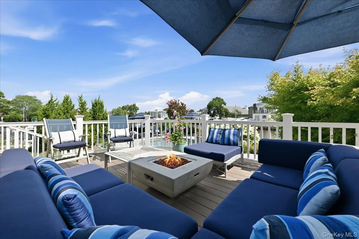 11 Angelica Court, West Babylon, NY, 5 Bedrooms Bedrooms, 9 Rooms Rooms,2 BathroomsBathrooms,Residential,For Rent,Angelica,0,1034966 11 Angelica Court, West Babylon, NY, 5 Bedrooms Bedrooms, 9 Rooms Rooms,2 BathroomsBathrooms,Residential,For Rent,Angelica,0,1034966