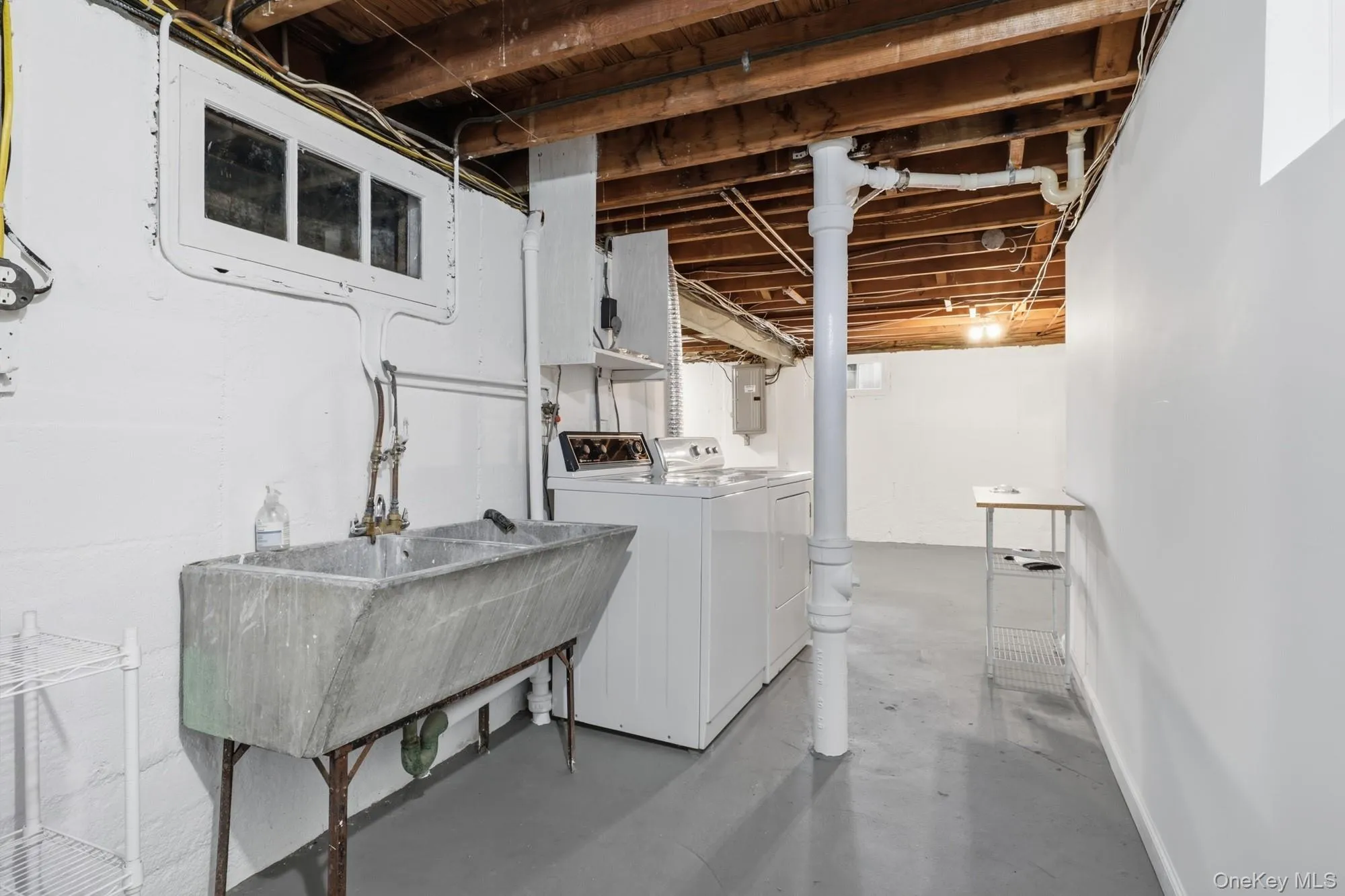 38 Linwood Avenue, Oyster Bay, NY, 3 Bedrooms Bedrooms, 6 Rooms Rooms,1 BathroomBathrooms,Residential,For Rent,Linwood,0,1034968 38 Linwood Avenue, Oyster Bay, NY, 3 Bedrooms Bedrooms, 6 Rooms Rooms,1 BathroomBathrooms,Residential,For Rent,Linwood,0,1034968