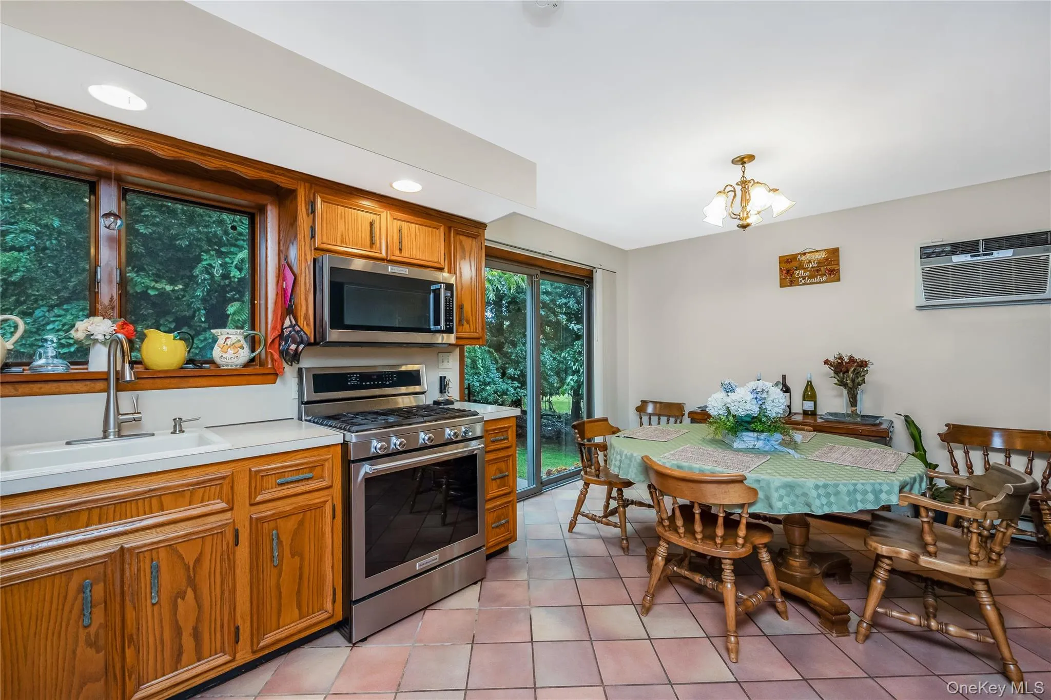 21 Sams Path, Brookhaven, NY, 4 Bedrooms Bedrooms, 7 Rooms Rooms,2 BathroomsBathrooms,Residential,For Rent,Sams,0,1034970 21 Sams Path, Brookhaven, NY, 4 Bedrooms Bedrooms, 7 Rooms Rooms,2 BathroomsBathrooms,Residential,For Rent,Sams,0,1034970