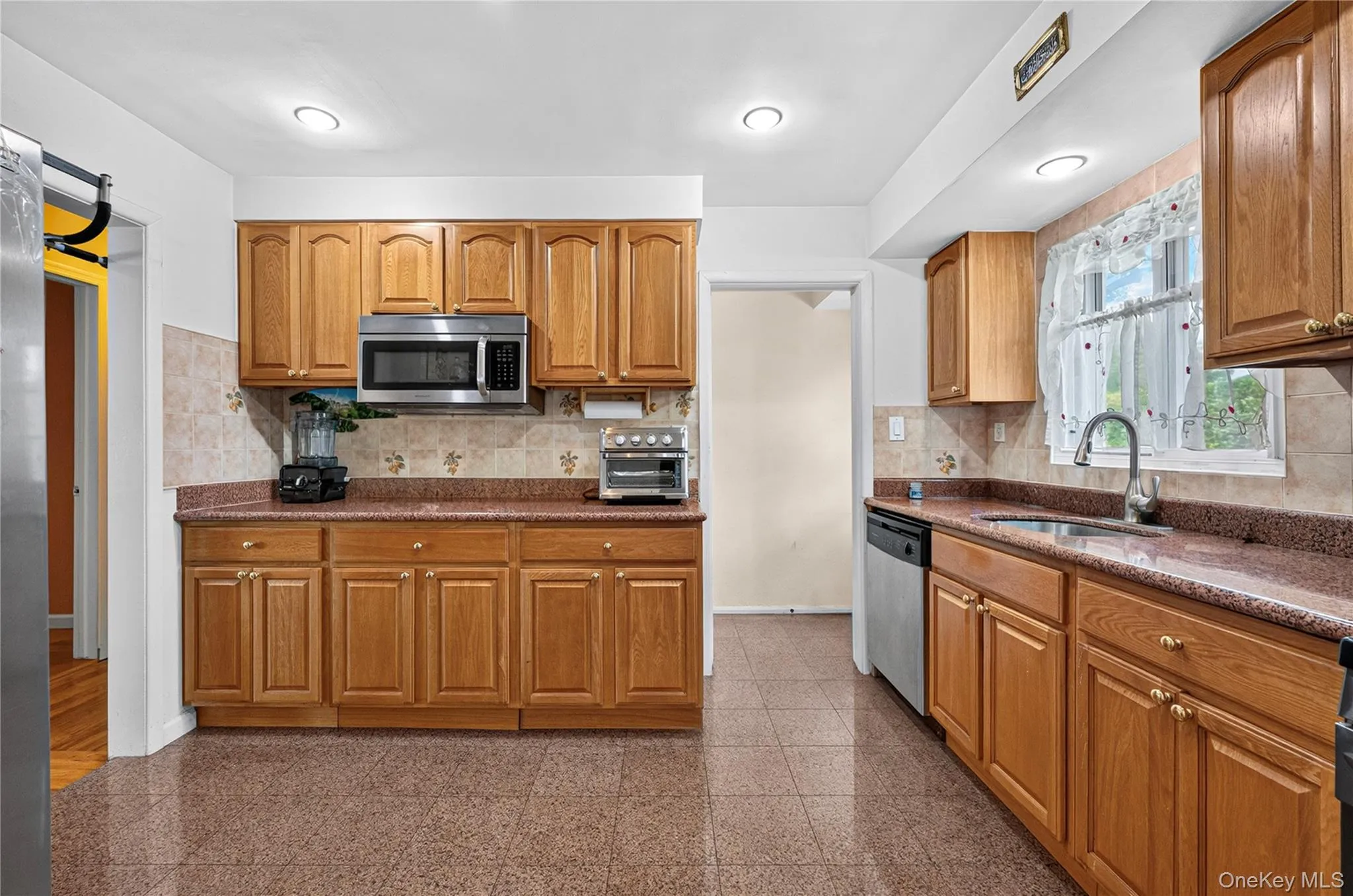 108 Marcus Avenue, North Hempstead, NY, 3 Bedrooms Bedrooms, 6 Rooms Rooms,2 BathroomsBathrooms,Residential,For Rent,Marcus,0,1034978 108 Marcus Avenue, North Hempstead, NY, 3 Bedrooms Bedrooms, 6 Rooms Rooms,2 BathroomsBathrooms,Residential,For Rent,Marcus,0,1034978
