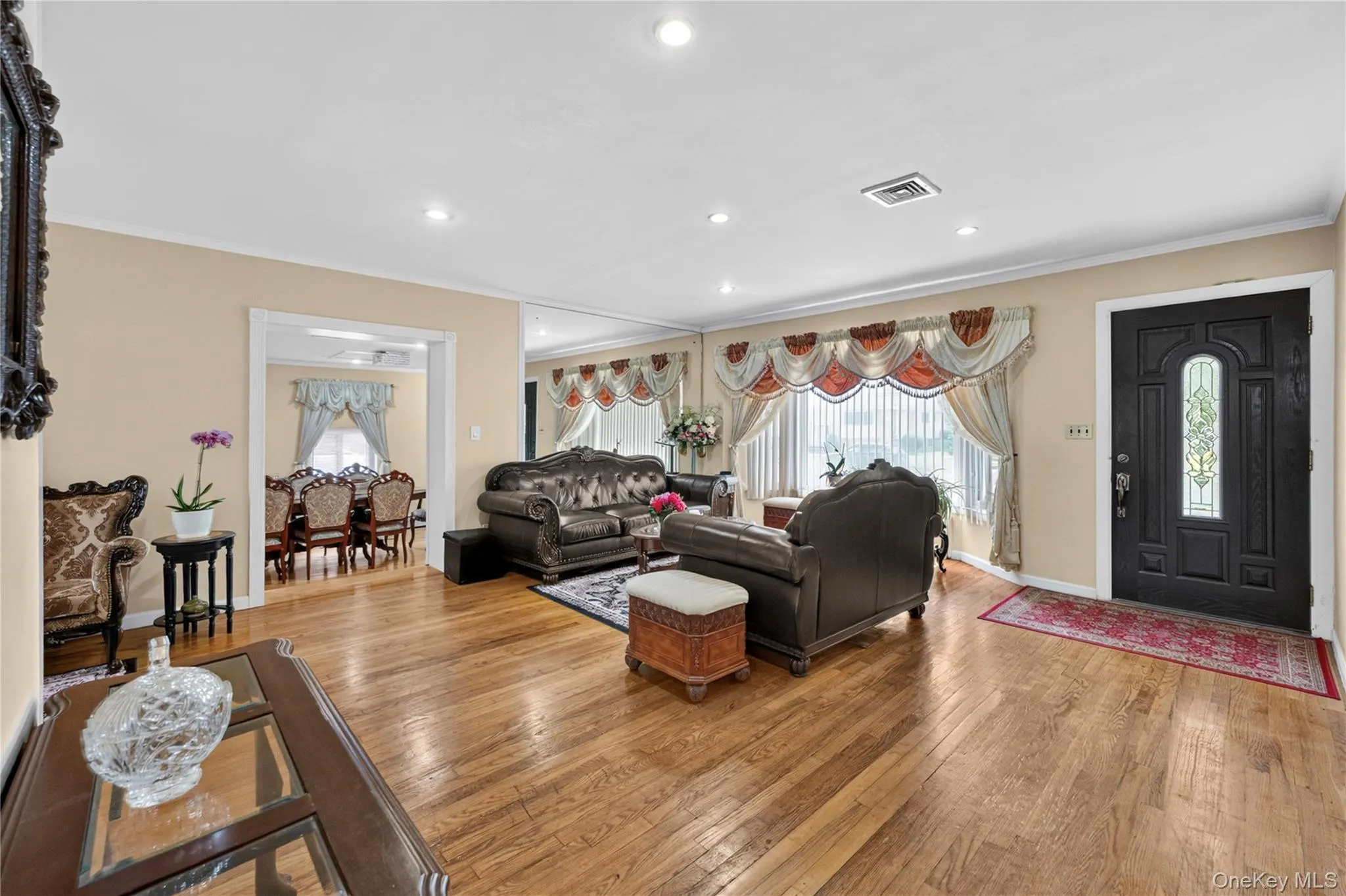 108 Marcus Avenue, North Hempstead, NY, 3 Bedrooms Bedrooms, 6 Rooms Rooms,2 BathroomsBathrooms,Residential,For Rent,Marcus,0,1034978 108 Marcus Avenue, North Hempstead, NY, 3 Bedrooms Bedrooms, 6 Rooms Rooms,2 BathroomsBathrooms,Residential,For Rent,Marcus,0,1034978