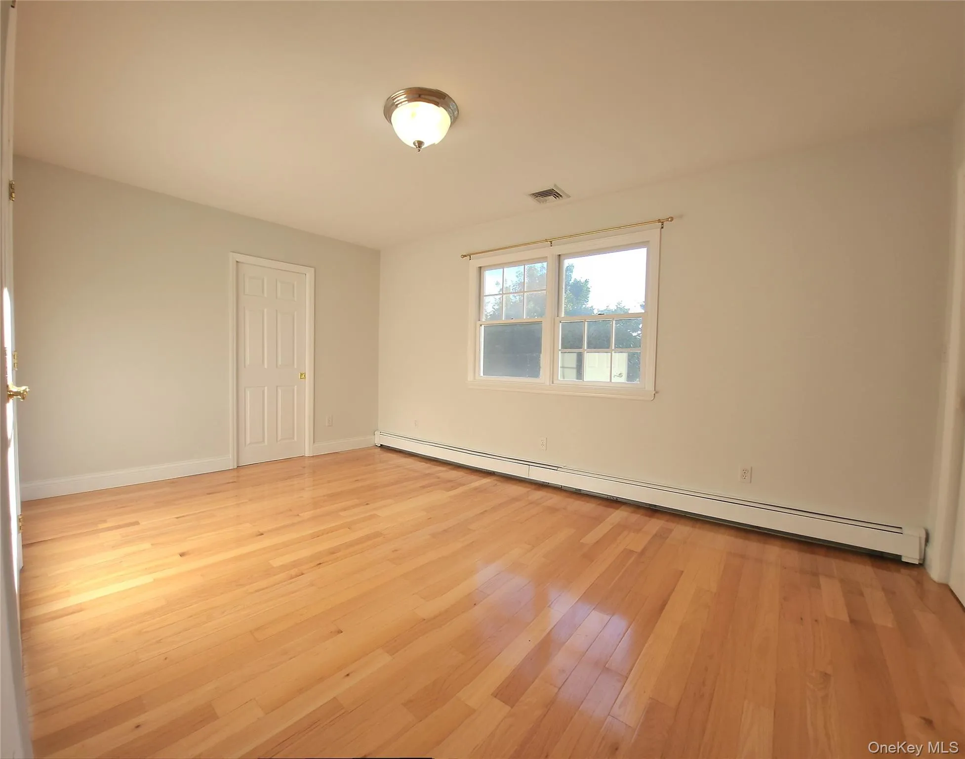 34 Arch Lane, Oyster Bay, NY, 5 Bedrooms Bedrooms, 10 Rooms Rooms,2 BathroomsBathrooms,Residential Lease,For Rent,Arch,0,1034979 34 Arch Lane, Oyster Bay, NY, 5 Bedrooms Bedrooms, 10 Rooms Rooms,2 BathroomsBathrooms,Residential Lease,For Rent,Arch,0,1034979
