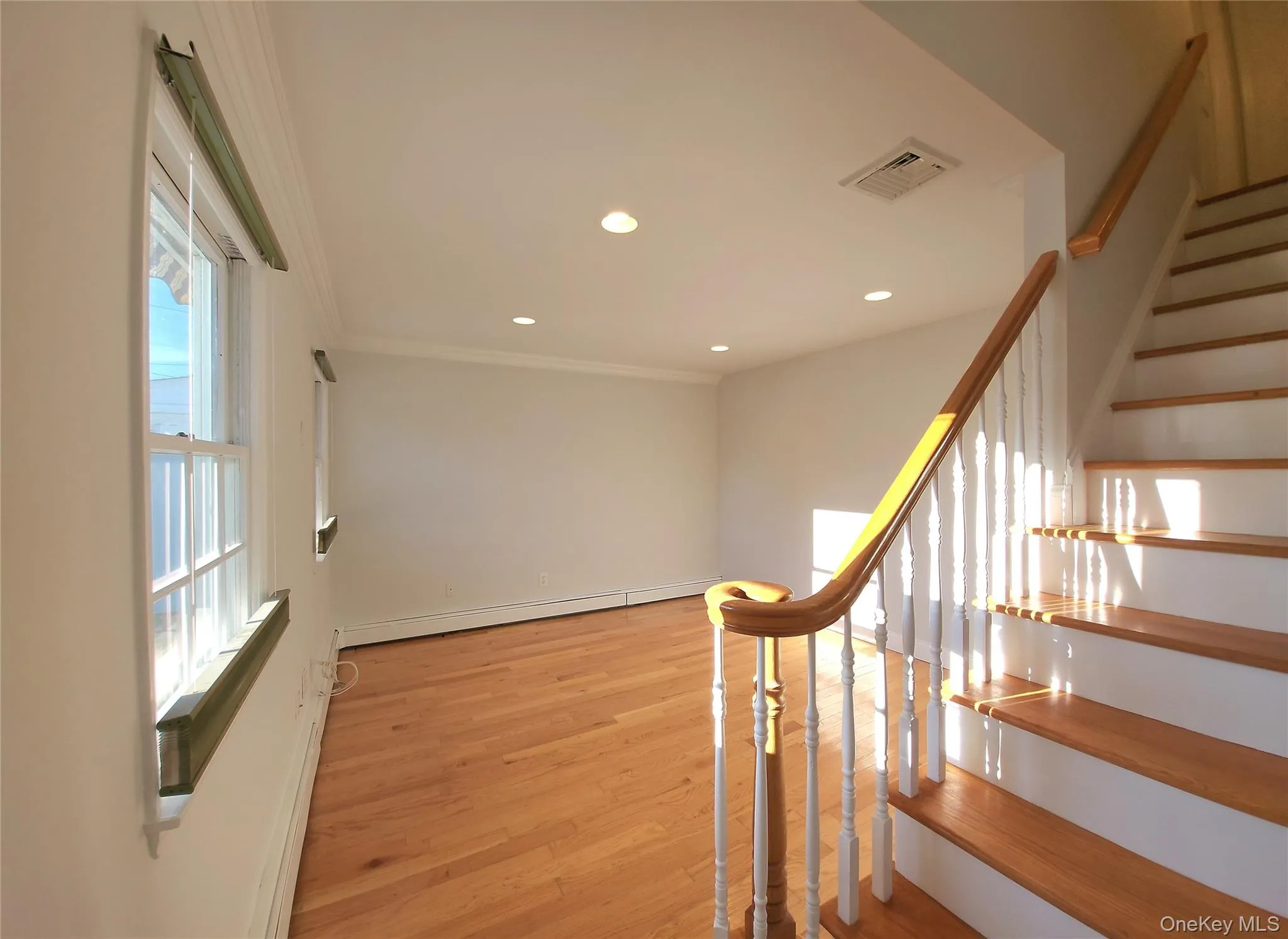 34 Arch Lane, Oyster Bay, NY, 5 Bedrooms Bedrooms, 10 Rooms Rooms,2 BathroomsBathrooms,Residential Lease,For Rent,Arch,0,1034979 34 Arch Lane, Oyster Bay, NY, 5 Bedrooms Bedrooms, 10 Rooms Rooms,2 BathroomsBathrooms,Residential Lease,For Rent,Arch,0,1034979
