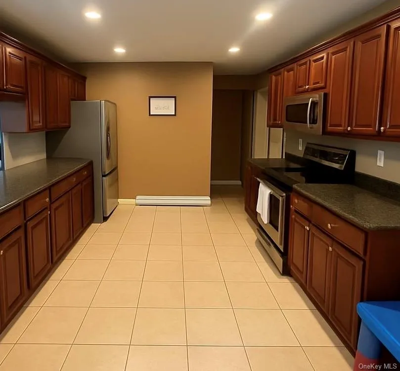 7 Carston Street, Brookhaven, NY, 4 Bedrooms Bedrooms, 9 Rooms Rooms,2 BathroomsBathrooms,Residential,For Rent,Carston,0,1034982 7 Carston Street, Brookhaven, NY, 4 Bedrooms Bedrooms, 9 Rooms Rooms,2 BathroomsBathrooms,Residential,For Rent,Carston,0,1034982