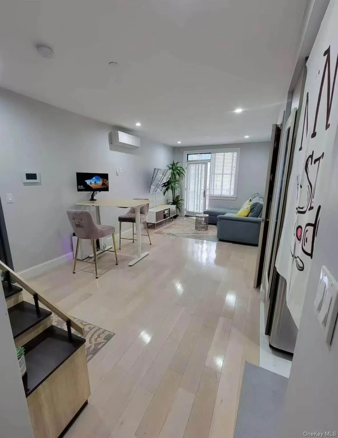 31-12 38TH Avenue, New York, NY, 1 Bedroom Bedrooms, 4 Rooms Rooms,1 BathroomBathrooms,Residential,For Rent,38TH,0,1034988 31-12 38TH Avenue, New York, NY, 1 Bedroom Bedrooms, 4 Rooms Rooms,1 BathroomBathrooms,Residential,For Rent,38TH,0,1034988