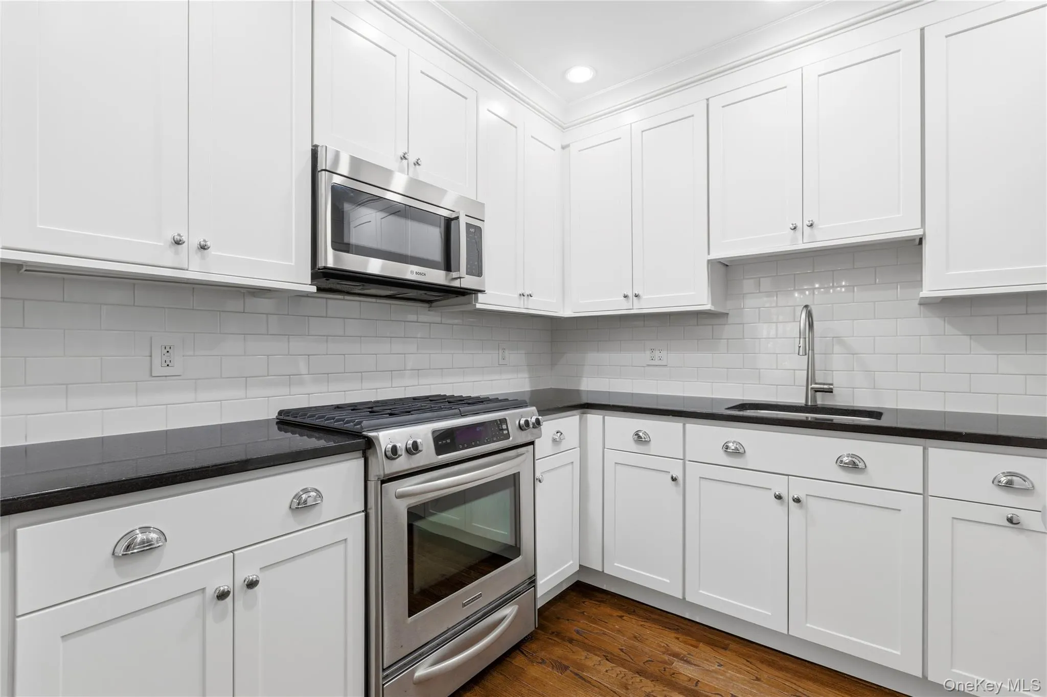 20 Broadway, White Plains, NY, 2 Bedrooms Bedrooms, 5 Rooms Rooms,1 BathroomBathrooms,Residential,For Rent,Broadway,0,1034993 20 Broadway, White Plains, NY, 2 Bedrooms Bedrooms, 5 Rooms Rooms,1 BathroomBathrooms,Residential,For Rent,Broadway,0,1034993