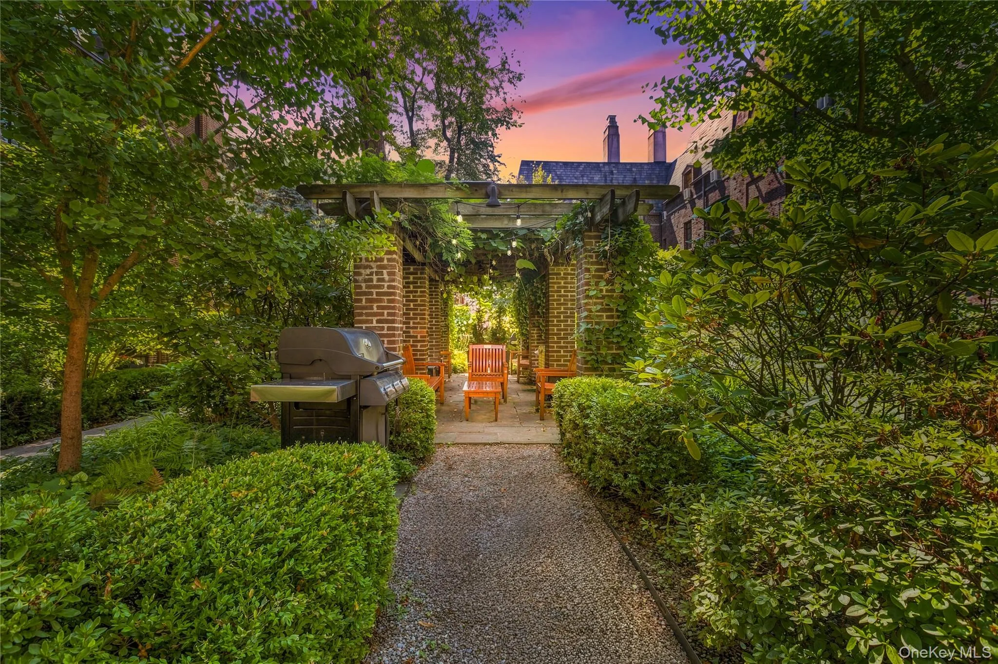 20 Broadway, White Plains, NY, 2 Bedrooms Bedrooms, 5 Rooms Rooms,1 BathroomBathrooms,Residential,For Rent,Broadway,0,1034993 20 Broadway, White Plains, NY, 2 Bedrooms Bedrooms, 5 Rooms Rooms,1 BathroomBathrooms,Residential,For Rent,Broadway,0,1034993
