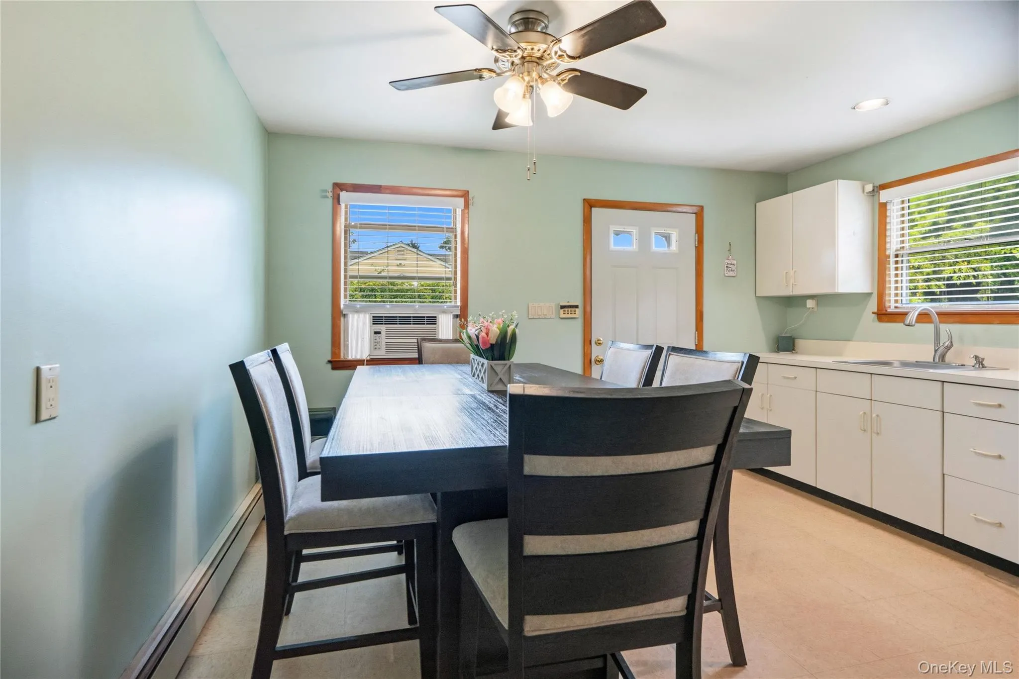 1451 Seamans Neck Road, Hempstead, NY, 4 Bedrooms Bedrooms, 10 Rooms Rooms,2 BathroomsBathrooms,Residential,For Rent,Seamans Neck,0,1034995 1451 Seamans Neck Road, Hempstead, NY, 4 Bedrooms Bedrooms, 10 Rooms Rooms,2 BathroomsBathrooms,Residential,For Rent,Seamans Neck,0,1034995
