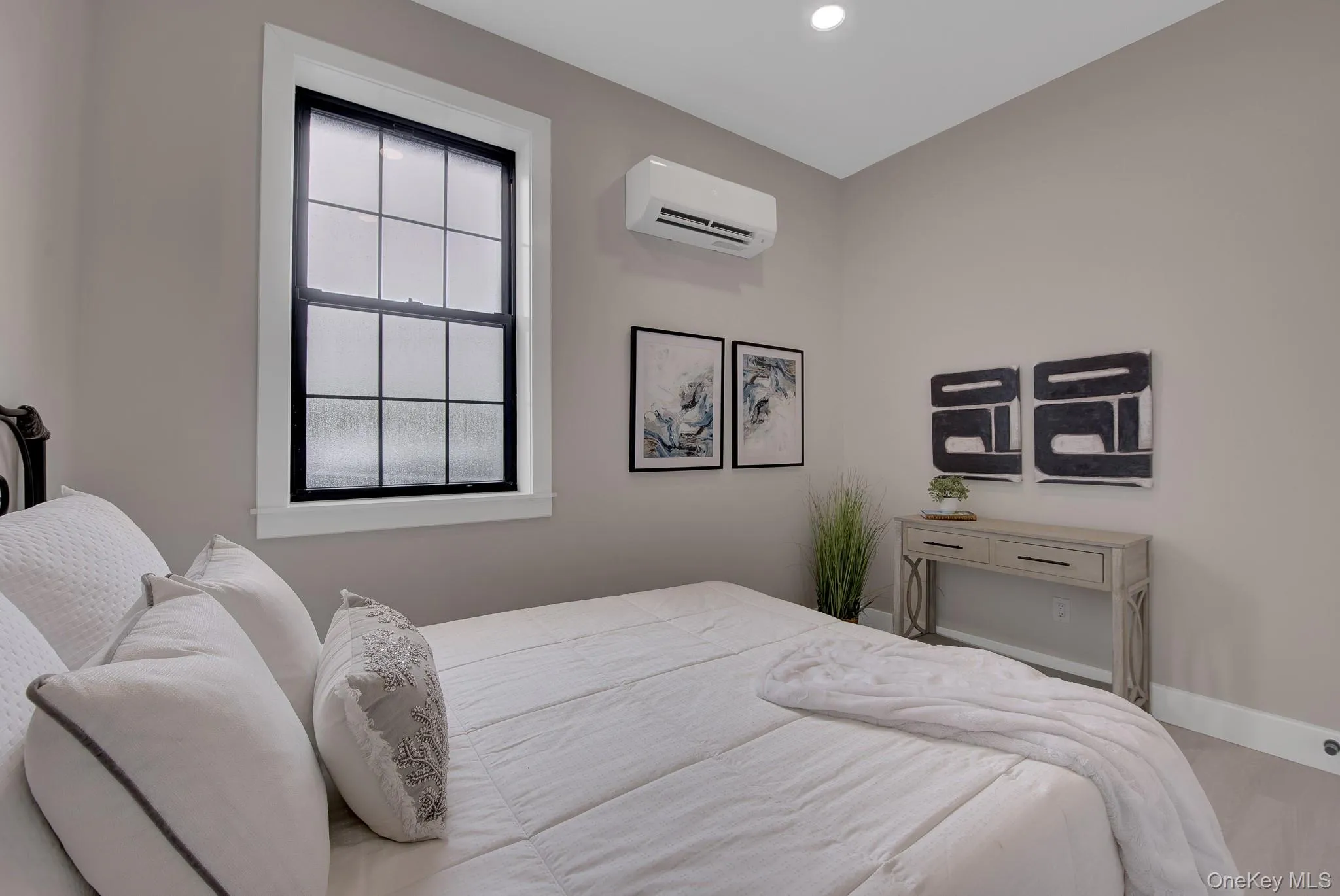 36 Lakeville Road, North Hempstead, NY, 1 Bedroom Bedrooms, 3 Rooms Rooms,1 BathroomBathrooms,Residential Lease,For Rent,Lakeville,0,1034996 36 Lakeville Road, North Hempstead, NY, 1 Bedroom Bedrooms, 3 Rooms Rooms,1 BathroomBathrooms,Residential Lease,For Rent,Lakeville,0,1034996