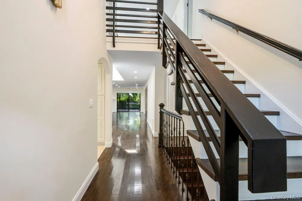 Two-story entry with sky light Two-story entry with sky light