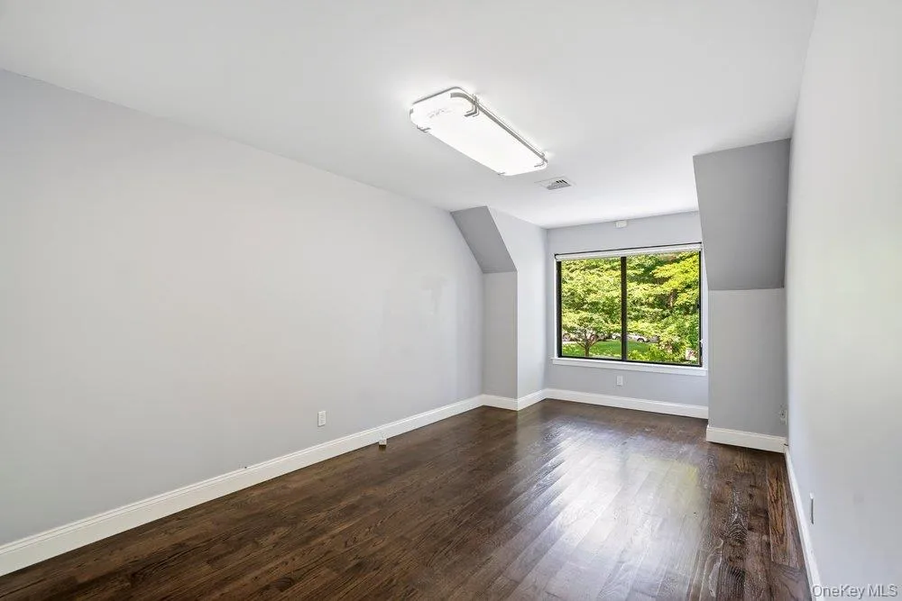 11 Pony Circle, North Hempstead, NY, 4 Bedrooms Bedrooms, 8 Rooms Rooms,3 BathroomsBathrooms,Residential,For Rent,Pony,0,1034998 11 Pony Circle, North Hempstead, NY, 4 Bedrooms Bedrooms, 8 Rooms Rooms,3 BathroomsBathrooms,Residential,For Rent,Pony,0,1034998