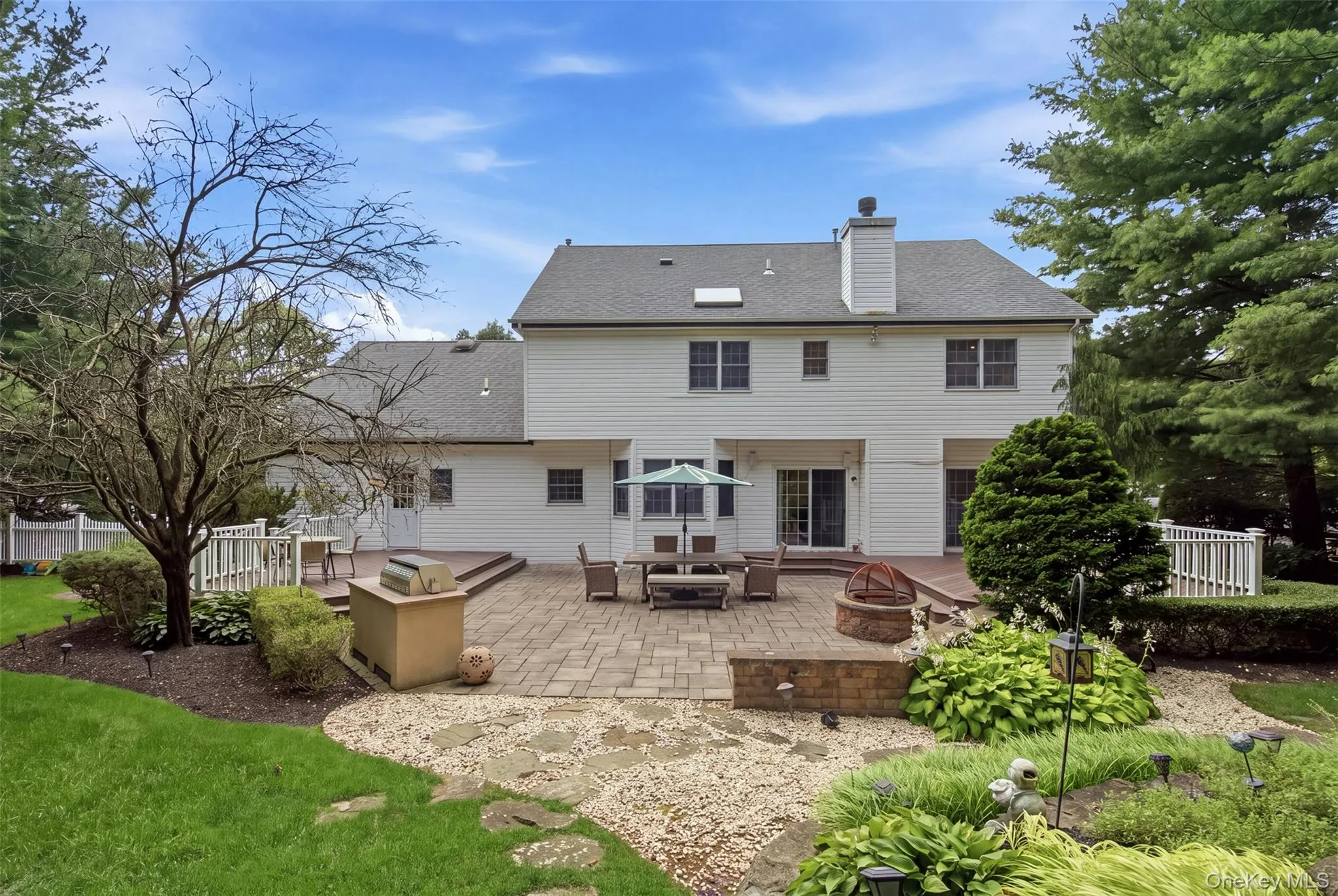 14 Dupont Court, Huntington, NY, 5 Bedrooms Bedrooms, 10 Rooms Rooms,3 BathroomsBathrooms,Residential,For Rent,Dupont,0,1034999 14 Dupont Court, Huntington, NY, 5 Bedrooms Bedrooms, 10 Rooms Rooms,3 BathroomsBathrooms,Residential,For Rent,Dupont,0,1034999