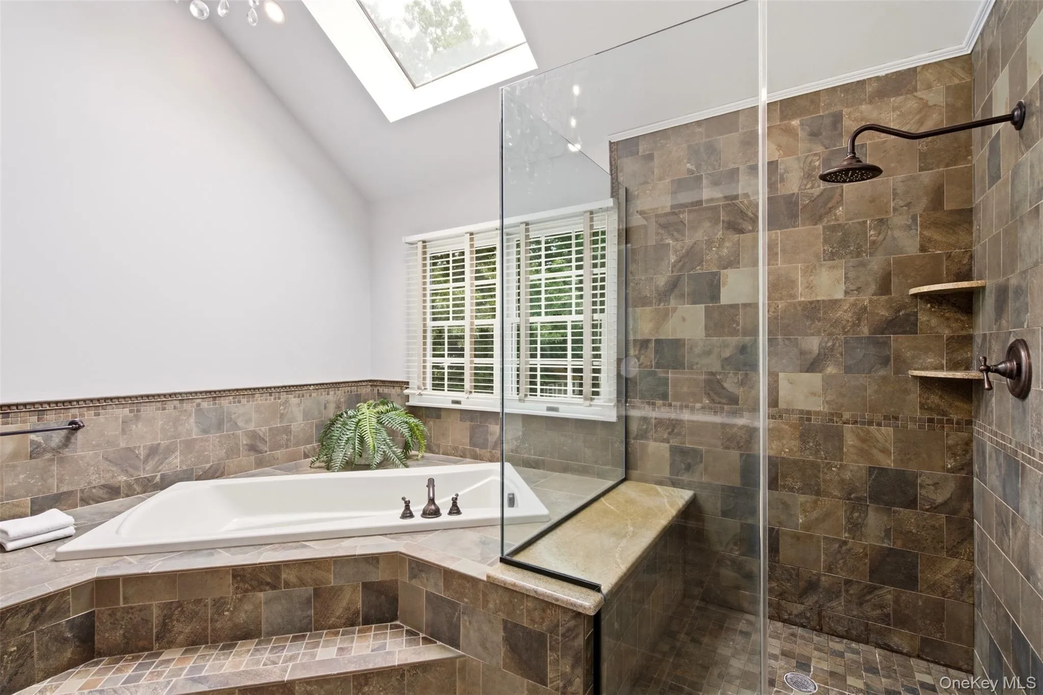 14 Dupont Court, Huntington, NY, 5 Bedrooms Bedrooms, 10 Rooms Rooms,3 BathroomsBathrooms,Residential,For Rent,Dupont,0,1034999 14 Dupont Court, Huntington, NY, 5 Bedrooms Bedrooms, 10 Rooms Rooms,3 BathroomsBathrooms,Residential,For Rent,Dupont,0,1034999