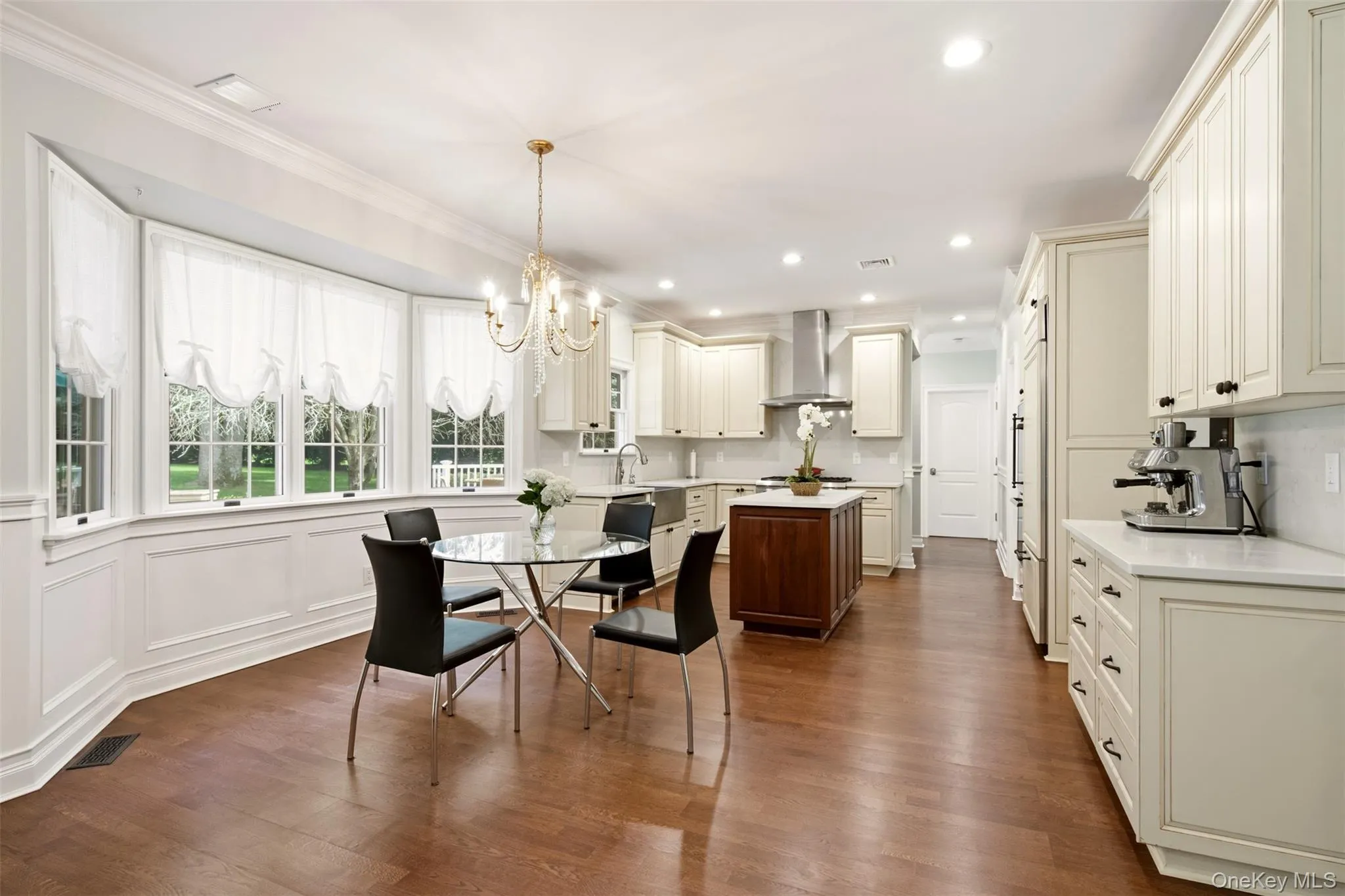 14 Dupont Court, Huntington, NY, 5 Bedrooms Bedrooms, 10 Rooms Rooms,3 BathroomsBathrooms,Residential,For Rent,Dupont,0,1034999 14 Dupont Court, Huntington, NY, 5 Bedrooms Bedrooms, 10 Rooms Rooms,3 BathroomsBathrooms,Residential,For Rent,Dupont,0,1034999