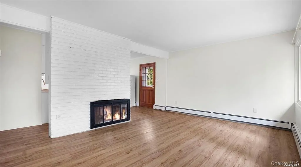 26 Carriage Lane, Hempstead, NY, 4 Bedrooms Bedrooms, 6 Rooms Rooms,2 BathroomsBathrooms,Residential Lease,For Rent,Carriage,0,1035005 26 Carriage Lane, Hempstead, NY, 4 Bedrooms Bedrooms, 6 Rooms Rooms,2 BathroomsBathrooms,Residential Lease,For Rent,Carriage,0,1035005