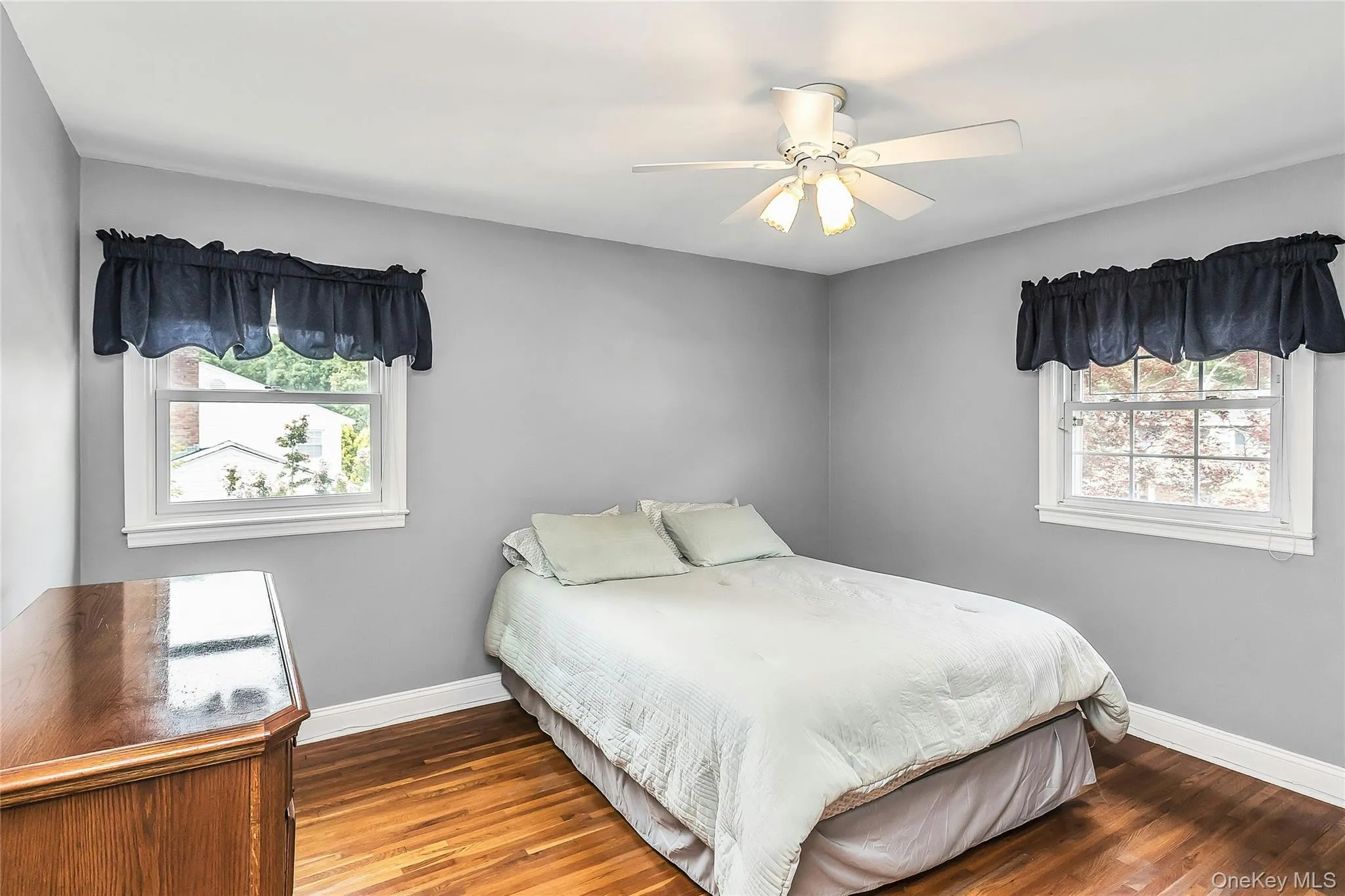 8 Lenmore Drive, Oyster Bay, NY, 4 Bedrooms Bedrooms, 8 Rooms Rooms,2 BathroomsBathrooms,Residential,For Rent,Lenmore,0,1035009 8 Lenmore Drive, Oyster Bay, NY, 4 Bedrooms Bedrooms, 8 Rooms Rooms,2 BathroomsBathrooms,Residential,For Rent,Lenmore,0,1035009
