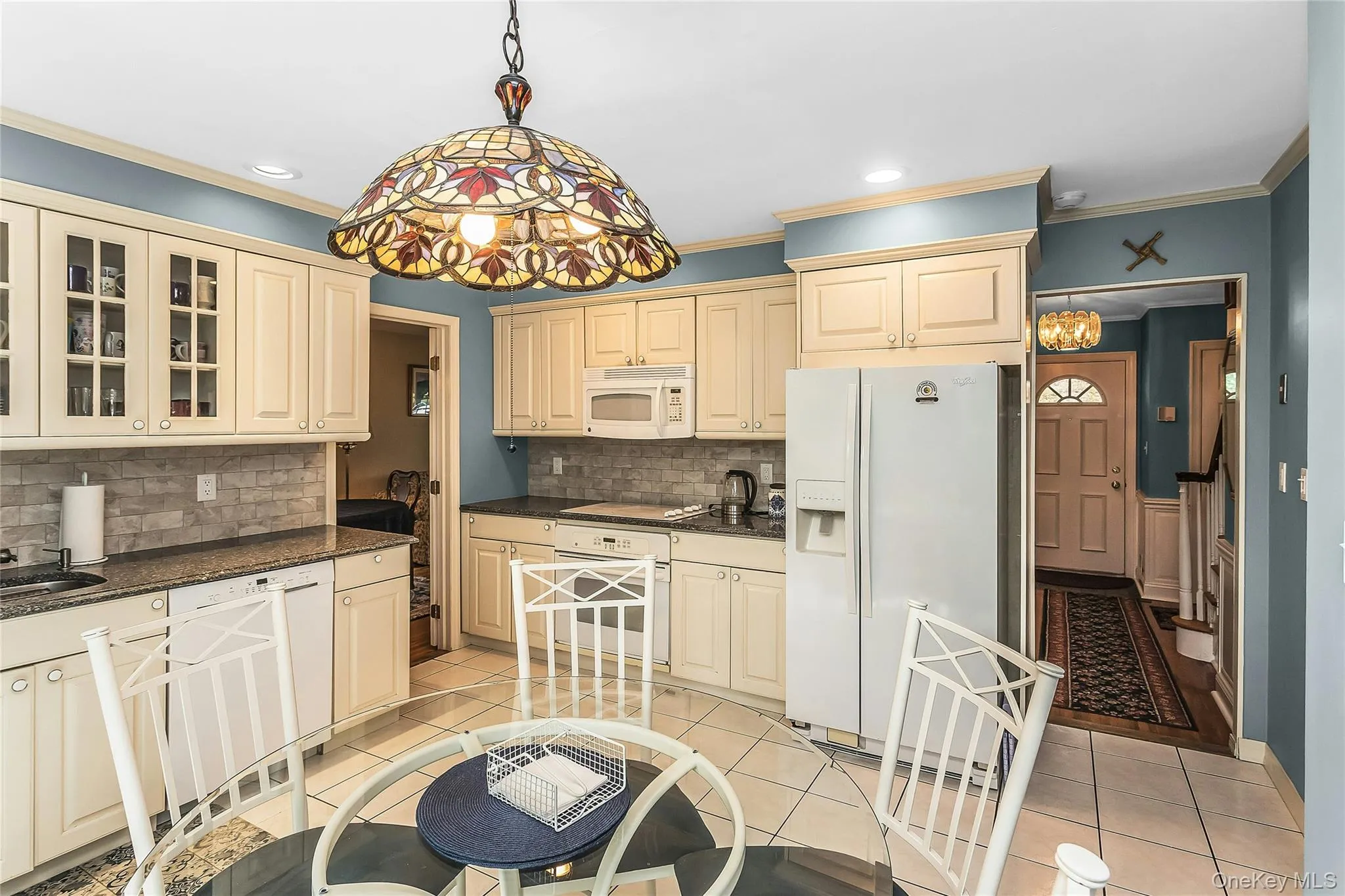 8 Lenmore Drive, Oyster Bay, NY, 4 Bedrooms Bedrooms, 8 Rooms Rooms,2 BathroomsBathrooms,Residential,For Rent,Lenmore,0,1035009 8 Lenmore Drive, Oyster Bay, NY, 4 Bedrooms Bedrooms, 8 Rooms Rooms,2 BathroomsBathrooms,Residential,For Rent,Lenmore,0,1035009