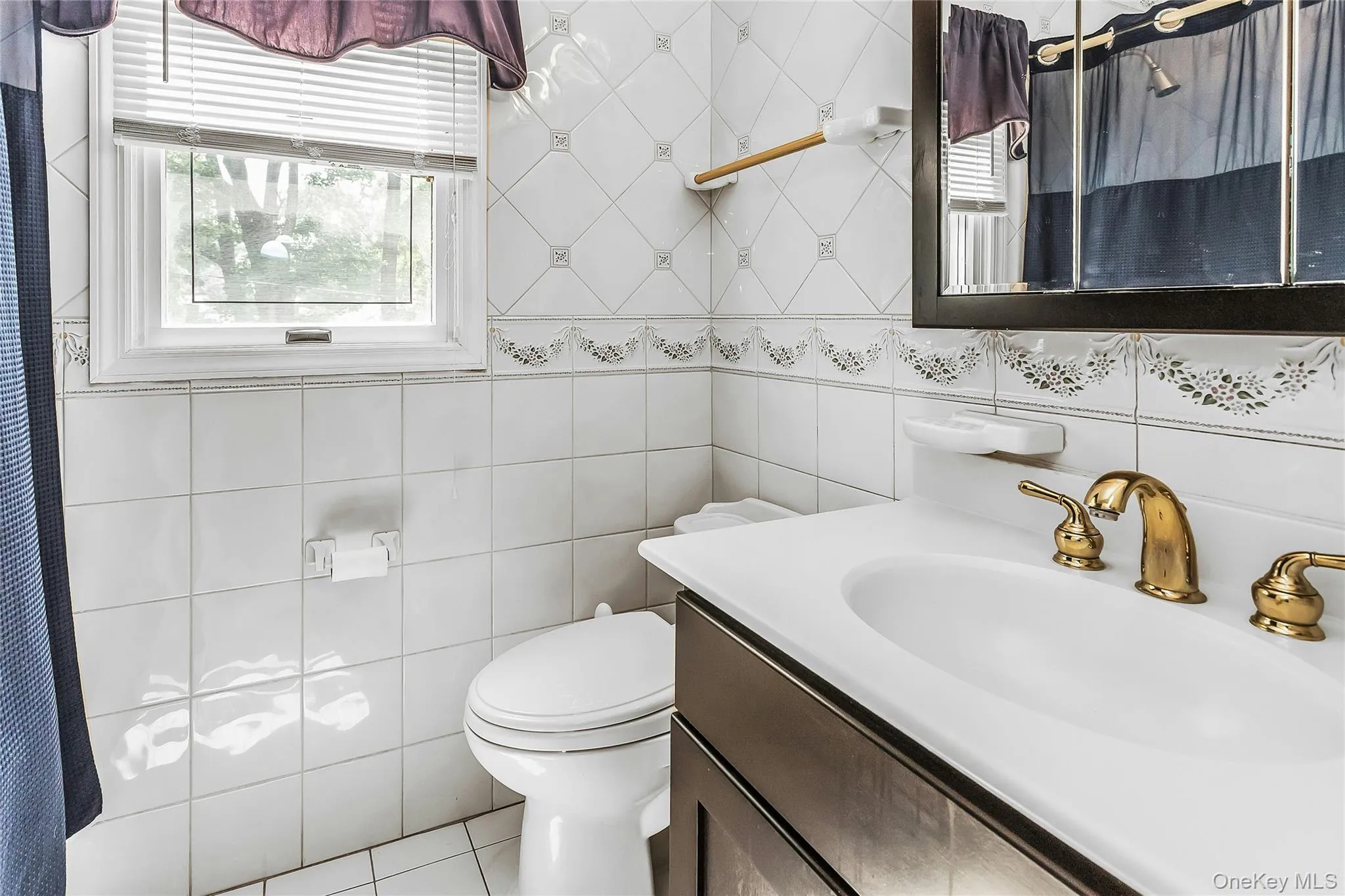 8 Lenmore Drive, Oyster Bay, NY, 4 Bedrooms Bedrooms, 8 Rooms Rooms,2 BathroomsBathrooms,Residential,For Rent,Lenmore,0,1035009 8 Lenmore Drive, Oyster Bay, NY, 4 Bedrooms Bedrooms, 8 Rooms Rooms,2 BathroomsBathrooms,Residential,For Rent,Lenmore,0,1035009
