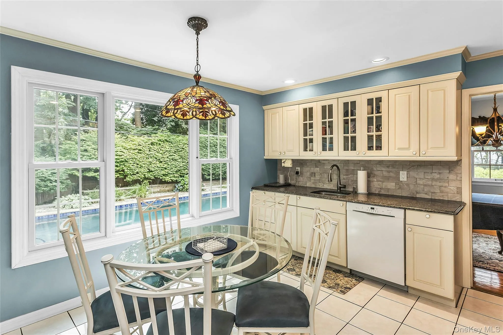 8 Lenmore Drive, Oyster Bay, NY, 4 Bedrooms Bedrooms, 8 Rooms Rooms,2 BathroomsBathrooms,Residential,For Rent,Lenmore,0,1035009 8 Lenmore Drive, Oyster Bay, NY, 4 Bedrooms Bedrooms, 8 Rooms Rooms,2 BathroomsBathrooms,Residential,For Rent,Lenmore,0,1035009