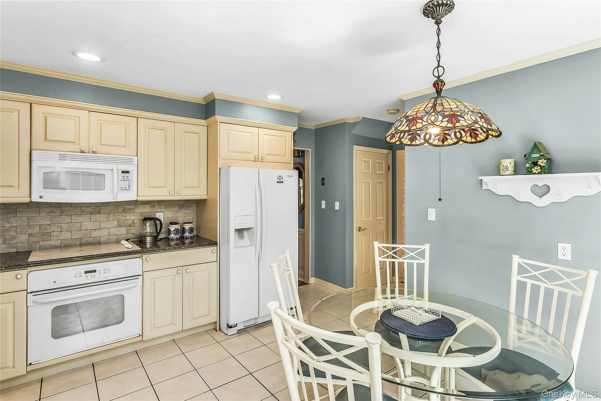 8 Lenmore Drive, Oyster Bay, NY, 4 Bedrooms Bedrooms, 8 Rooms Rooms,2 BathroomsBathrooms,Residential,For Rent,Lenmore,0,1035009 8 Lenmore Drive, Oyster Bay, NY, 4 Bedrooms Bedrooms, 8 Rooms Rooms,2 BathroomsBathrooms,Residential,For Rent,Lenmore,0,1035009