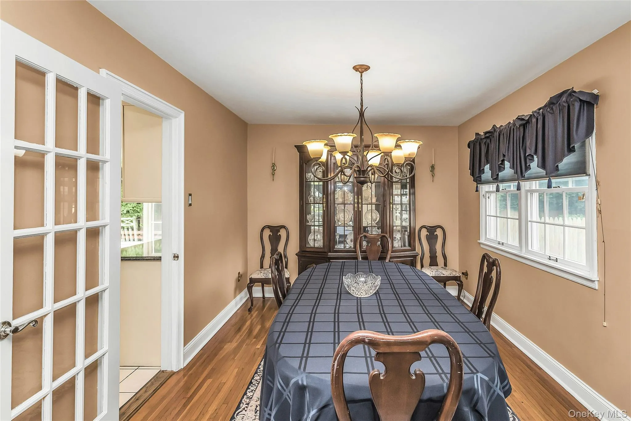 8 Lenmore Drive, Oyster Bay, NY, 4 Bedrooms Bedrooms, 8 Rooms Rooms,2 BathroomsBathrooms,Residential,For Rent,Lenmore,0,1035009 8 Lenmore Drive, Oyster Bay, NY, 4 Bedrooms Bedrooms, 8 Rooms Rooms,2 BathroomsBathrooms,Residential,For Rent,Lenmore,0,1035009