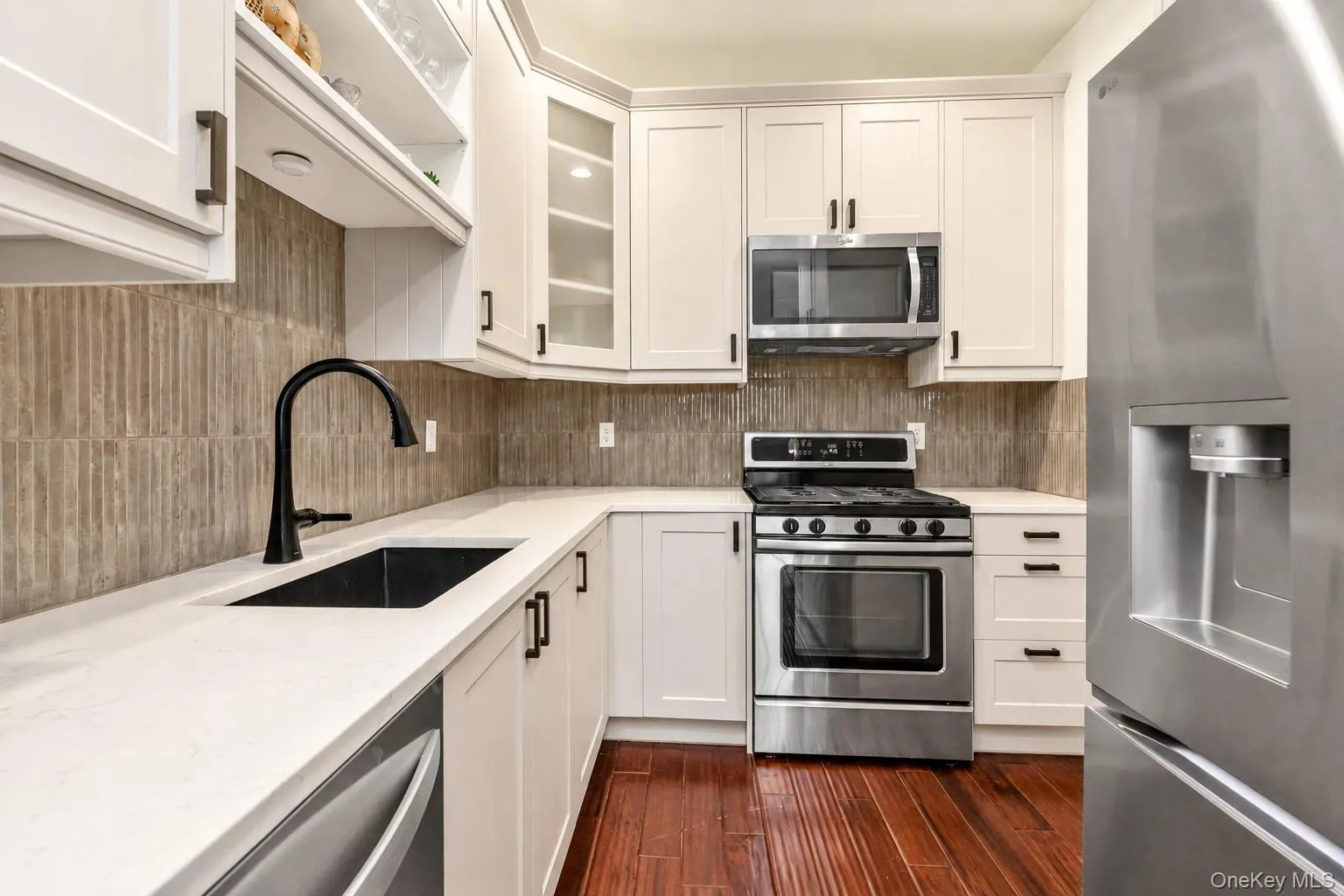 26 Scarborough Drive, Smithtown, NY, 2 Bedrooms Bedrooms, 8 Rooms Rooms,2 BathroomsBathrooms,Residential,For Rent,Scarborough,0,1035010 26 Scarborough Drive, Smithtown, NY, 2 Bedrooms Bedrooms, 8 Rooms Rooms,2 BathroomsBathrooms,Residential,For Rent,Scarborough,0,1035010