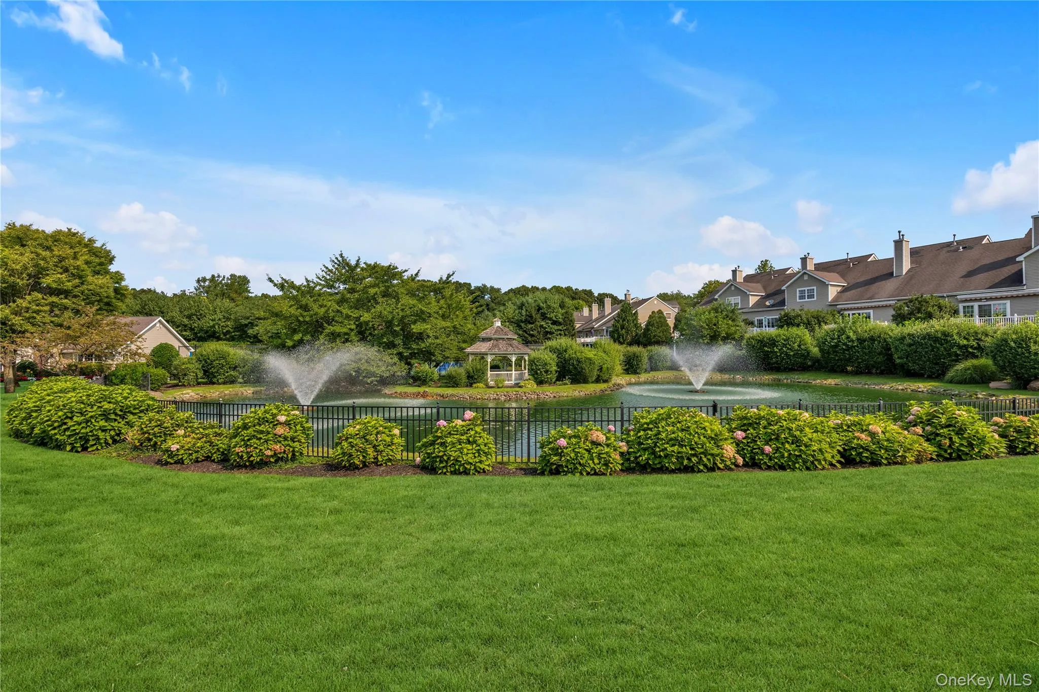 26 Scarborough Drive, Smithtown, NY, 2 Bedrooms Bedrooms, 8 Rooms Rooms,2 BathroomsBathrooms,Residential,For Rent,Scarborough,0,1035010 26 Scarborough Drive, Smithtown, NY, 2 Bedrooms Bedrooms, 8 Rooms Rooms,2 BathroomsBathrooms,Residential,For Rent,Scarborough,0,1035010