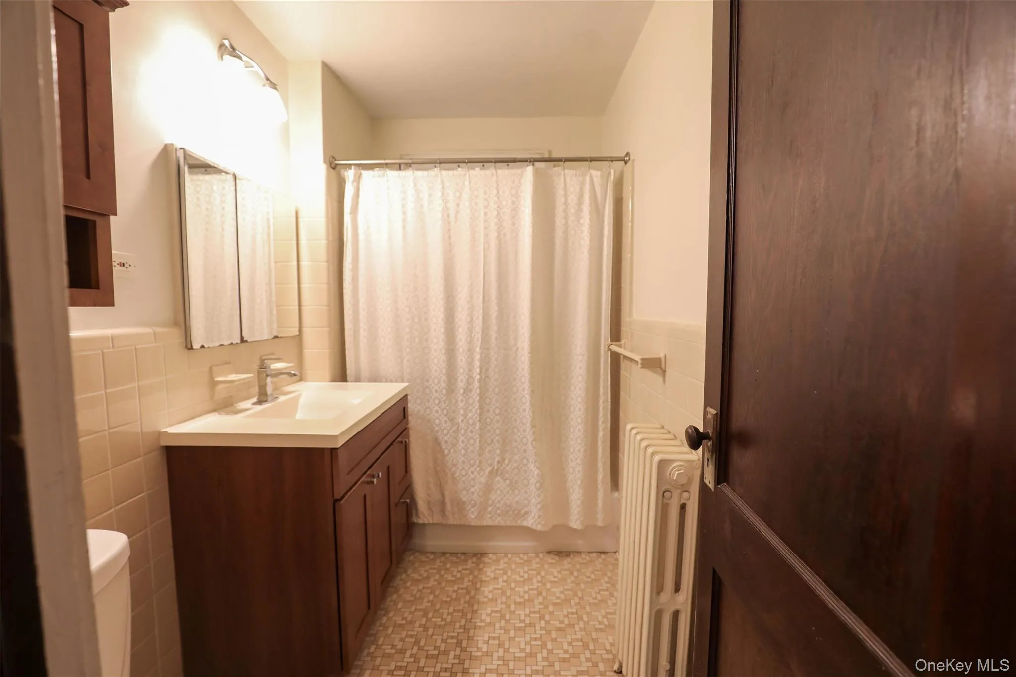 375 Broadway, Esopus, NY, 3 Bedrooms Bedrooms, 6 Rooms Rooms,1 BathroomBathrooms,Residential Lease,For Rent,Broadway,0,1035014 375 Broadway, Esopus, NY, 3 Bedrooms Bedrooms, 6 Rooms Rooms,1 BathroomBathrooms,Residential Lease,For Rent,Broadway,0,1035014