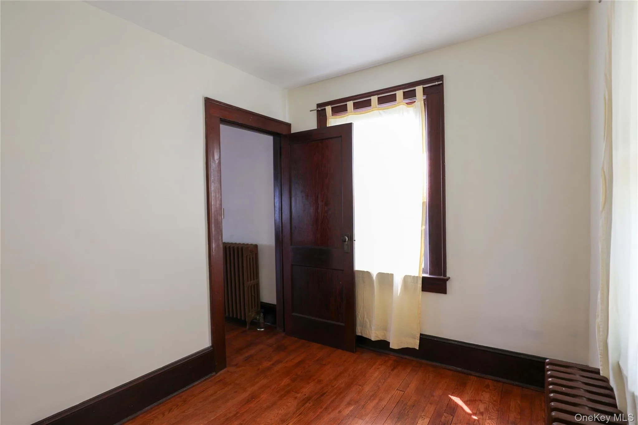 375 Broadway, Esopus, NY, 3 Bedrooms Bedrooms, 6 Rooms Rooms,1 BathroomBathrooms,Residential Lease,For Rent,Broadway,0,1035014 375 Broadway, Esopus, NY, 3 Bedrooms Bedrooms, 6 Rooms Rooms,1 BathroomBathrooms,Residential Lease,For Rent,Broadway,0,1035014