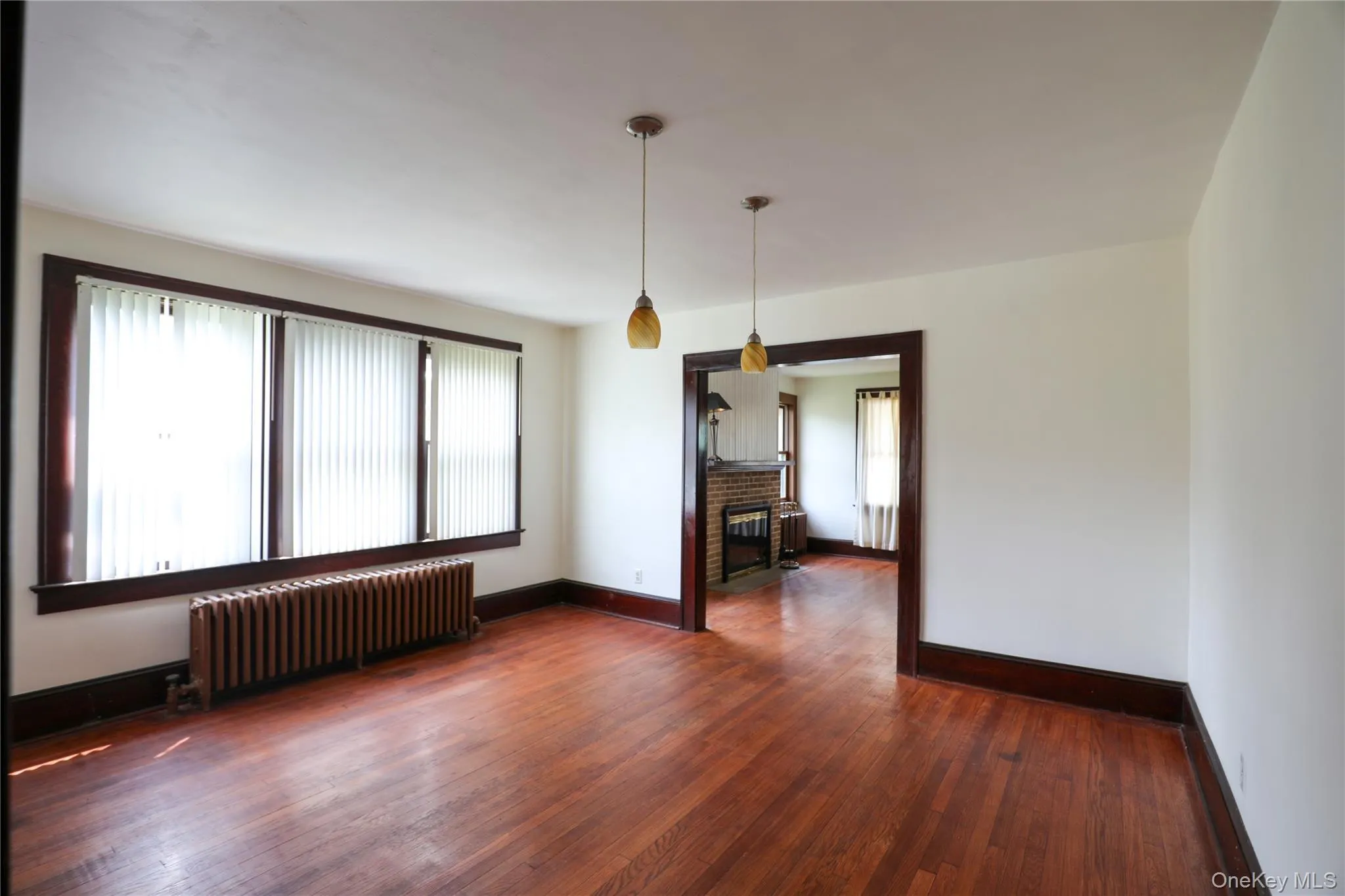 375 Broadway, Esopus, NY, 3 Bedrooms Bedrooms, 6 Rooms Rooms,1 BathroomBathrooms,Residential Lease,For Rent,Broadway,0,1035014 375 Broadway, Esopus, NY, 3 Bedrooms Bedrooms, 6 Rooms Rooms,1 BathroomBathrooms,Residential Lease,For Rent,Broadway,0,1035014