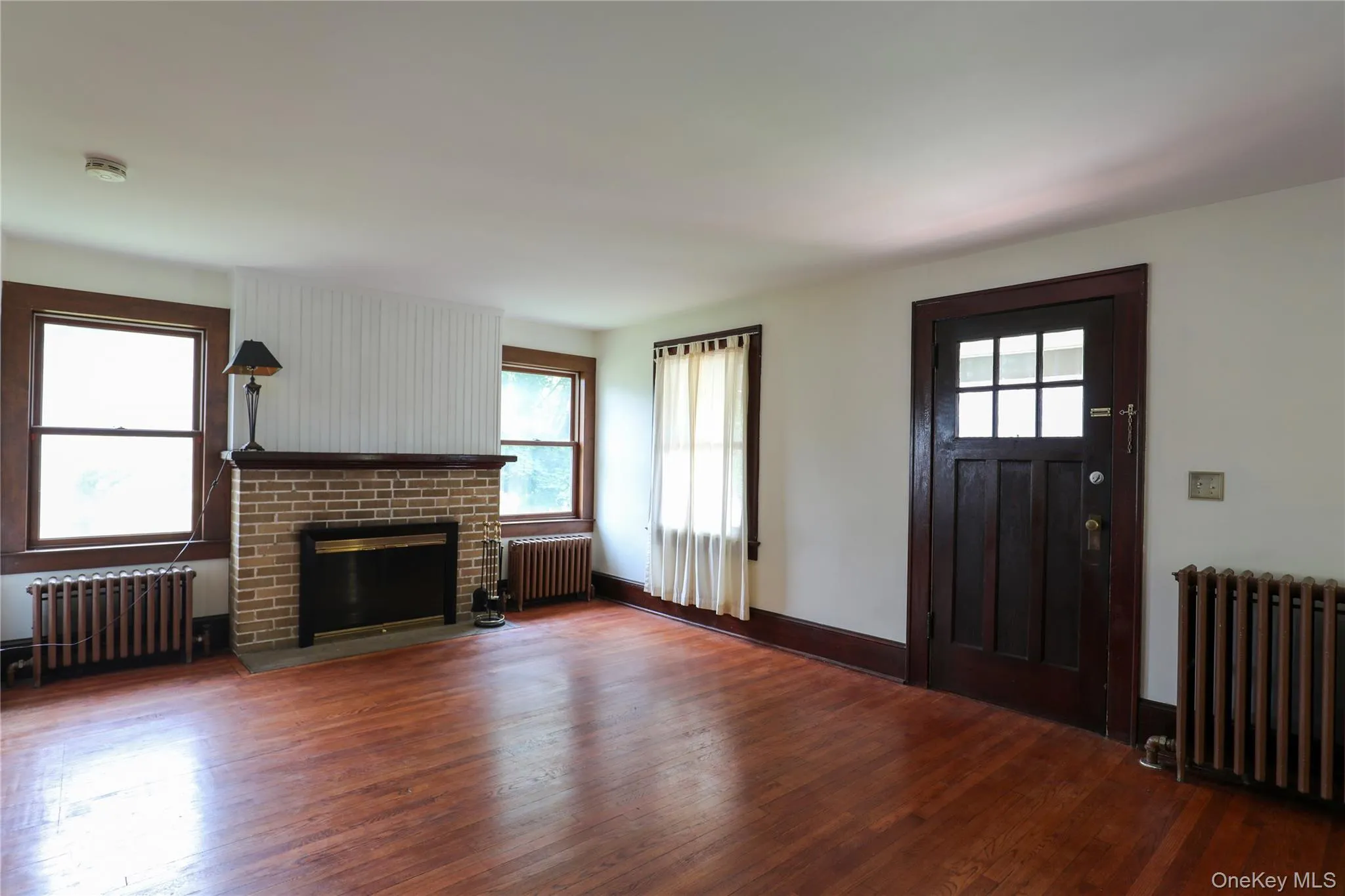 375 Broadway, Esopus, NY, 3 Bedrooms Bedrooms, 6 Rooms Rooms,1 BathroomBathrooms,Residential Lease,For Rent,Broadway,0,1035014 375 Broadway, Esopus, NY, 3 Bedrooms Bedrooms, 6 Rooms Rooms,1 BathroomBathrooms,Residential Lease,For Rent,Broadway,0,1035014