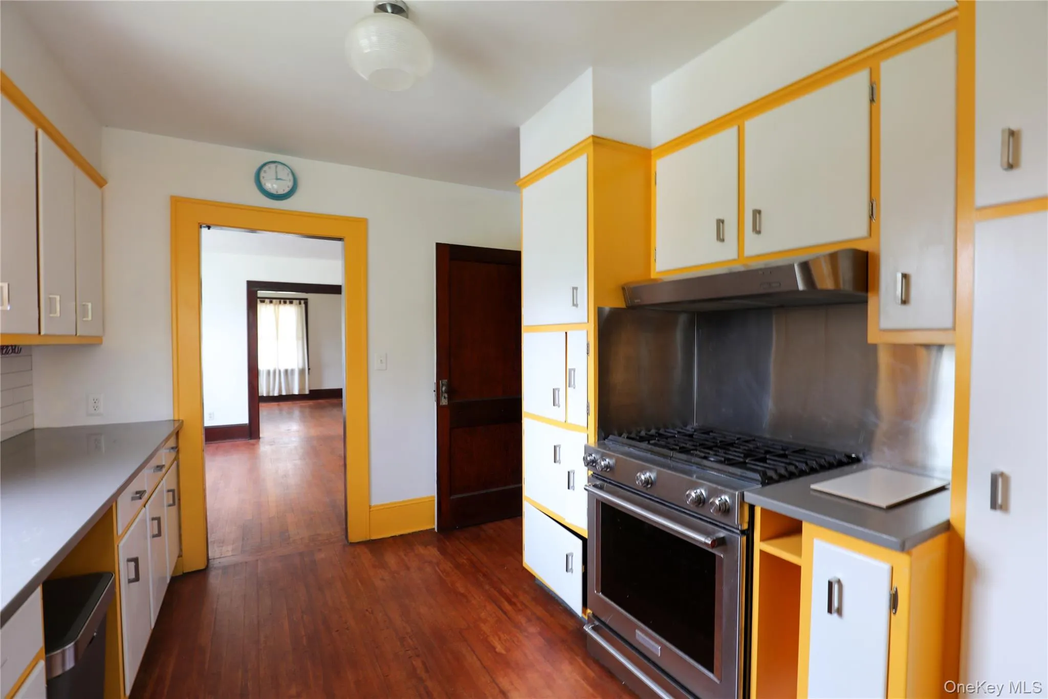 375 Broadway, Esopus, NY, 3 Bedrooms Bedrooms, 6 Rooms Rooms,1 BathroomBathrooms,Residential Lease,For Rent,Broadway,0,1035014 375 Broadway, Esopus, NY, 3 Bedrooms Bedrooms, 6 Rooms Rooms,1 BathroomBathrooms,Residential Lease,For Rent,Broadway,0,1035014