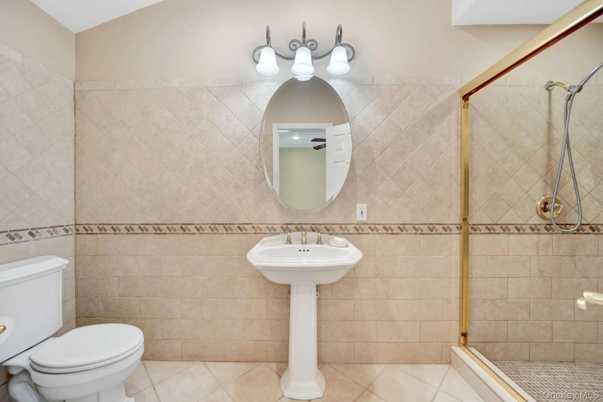 15 Abbey Drive, Huntington, NY, 3 Bedrooms Bedrooms, 8 Rooms Rooms,3 BathroomsBathrooms,Residential,For Rent,Abbey,0,1035018 15 Abbey Drive, Huntington, NY, 3 Bedrooms Bedrooms, 8 Rooms Rooms,3 BathroomsBathrooms,Residential,For Rent,Abbey,0,1035018