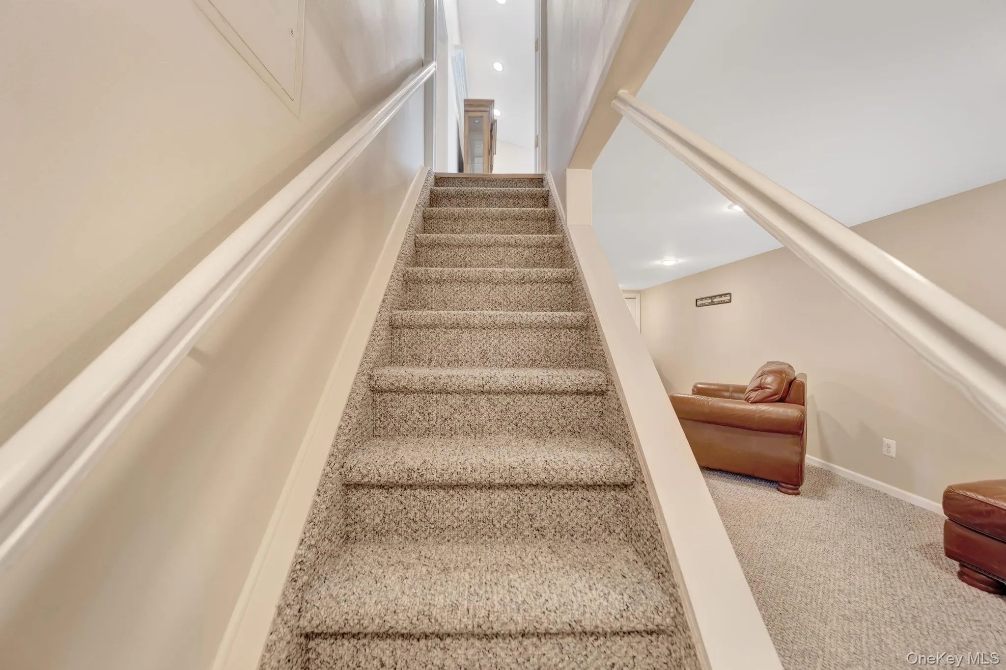 15 Abbey Drive, Huntington, NY, 3 Bedrooms Bedrooms, 8 Rooms Rooms,3 BathroomsBathrooms,Residential,For Rent,Abbey,0,1035018 15 Abbey Drive, Huntington, NY, 3 Bedrooms Bedrooms, 8 Rooms Rooms,3 BathroomsBathrooms,Residential,For Rent,Abbey,0,1035018