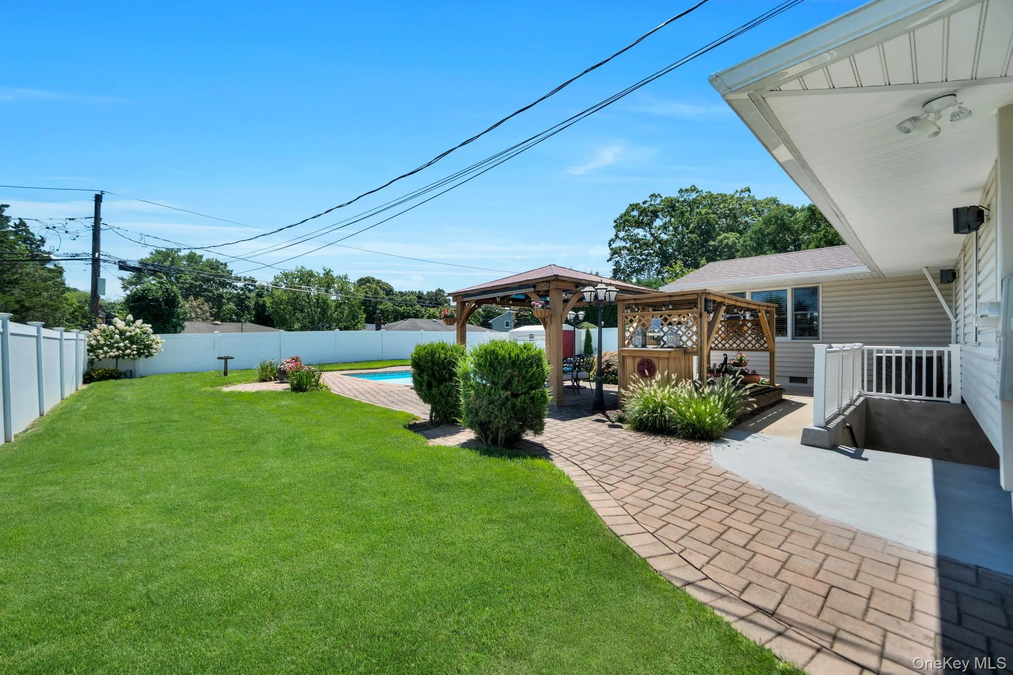 15 Abbey Drive, Huntington, NY, 3 Bedrooms Bedrooms, 8 Rooms Rooms,3 BathroomsBathrooms,Residential,For Rent,Abbey,0,1035018 15 Abbey Drive, Huntington, NY, 3 Bedrooms Bedrooms, 8 Rooms Rooms,3 BathroomsBathrooms,Residential,For Rent,Abbey,0,1035018