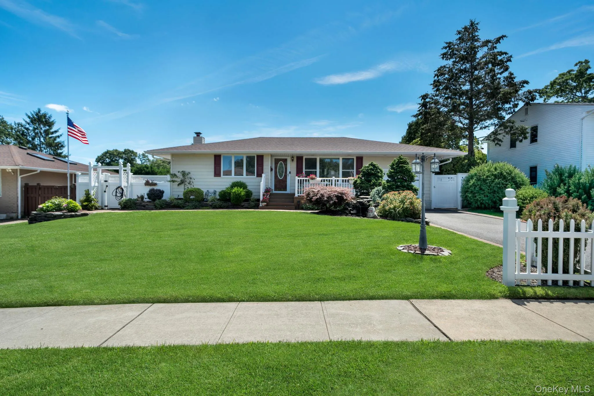 15 Abbey Drive, Huntington, NY, 3 Bedrooms Bedrooms, 8 Rooms Rooms,3 BathroomsBathrooms,Residential,For Rent,Abbey,0,1035018 15 Abbey Drive, Huntington, NY, 3 Bedrooms Bedrooms, 8 Rooms Rooms,3 BathroomsBathrooms,Residential,For Rent,Abbey,0,1035018