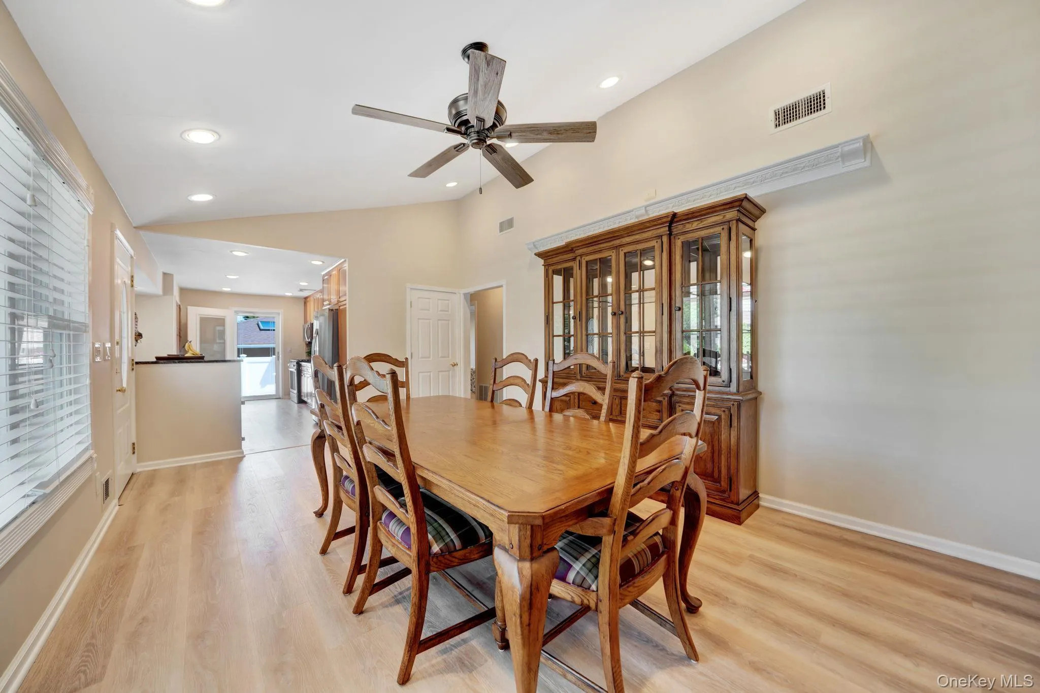 15 Abbey Drive, Huntington, NY, 3 Bedrooms Bedrooms, 8 Rooms Rooms,3 BathroomsBathrooms,Residential,For Rent,Abbey,0,1035018 15 Abbey Drive, Huntington, NY, 3 Bedrooms Bedrooms, 8 Rooms Rooms,3 BathroomsBathrooms,Residential,For Rent,Abbey,0,1035018