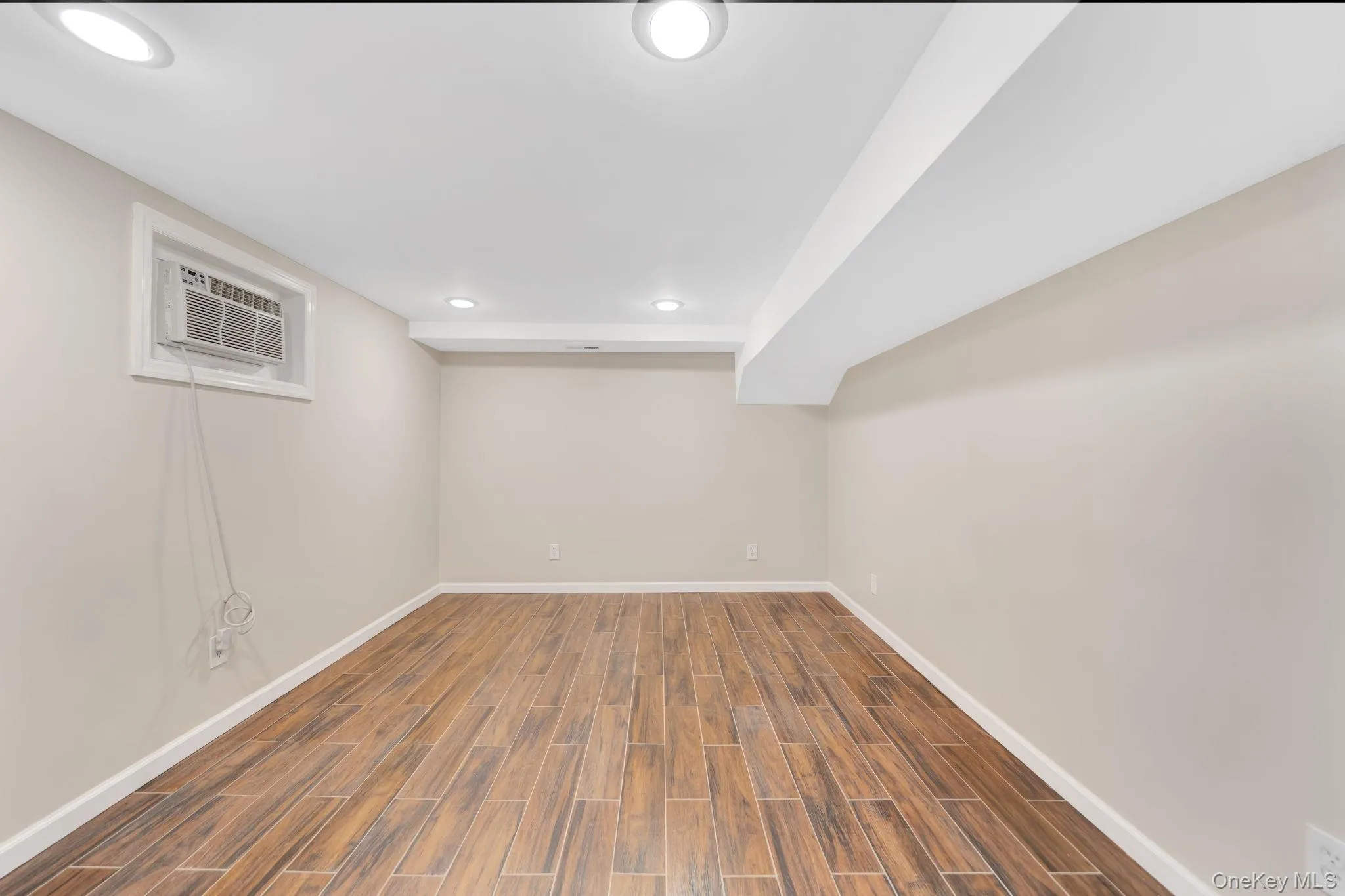 15 Abbey Drive, Huntington, NY, 3 Bedrooms Bedrooms, 8 Rooms Rooms,3 BathroomsBathrooms,Residential,For Rent,Abbey,0,1035018 15 Abbey Drive, Huntington, NY, 3 Bedrooms Bedrooms, 8 Rooms Rooms,3 BathroomsBathrooms,Residential,For Rent,Abbey,0,1035018