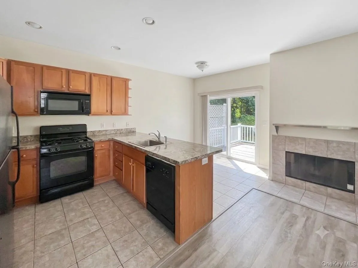 61 River Drive, Fishkill, NY, 3 Bedrooms Bedrooms, 6 Rooms Rooms,2 BathroomsBathrooms,Residential Lease,For Rent,River,0,1035021 61 River Drive, Fishkill, NY, 3 Bedrooms Bedrooms, 6 Rooms Rooms,2 BathroomsBathrooms,Residential Lease,For Rent,River,0,1035021