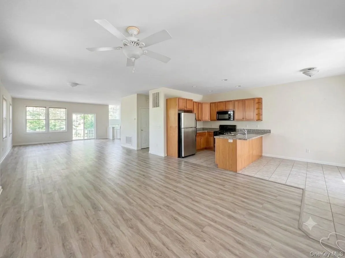 61 River Drive, Fishkill, NY, 3 Bedrooms Bedrooms, 6 Rooms Rooms,2 BathroomsBathrooms,Residential Lease,For Rent,River,0,1035021 61 River Drive, Fishkill, NY, 3 Bedrooms Bedrooms, 6 Rooms Rooms,2 BathroomsBathrooms,Residential Lease,For Rent,River,0,1035021