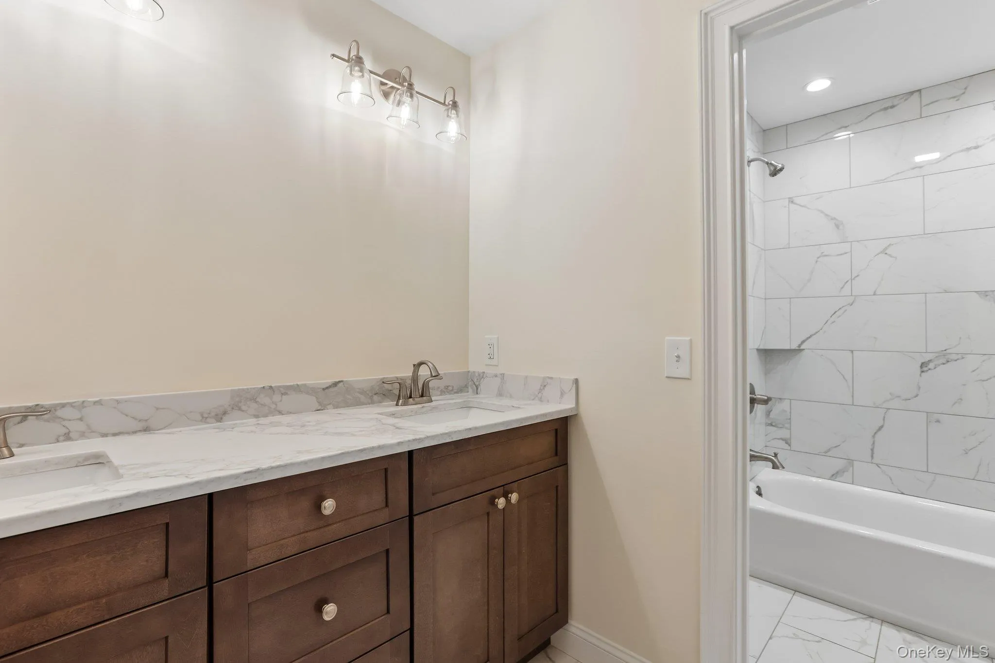 464 Bull Road, New Windsor, NY, 4 Bedrooms Bedrooms, 8 Rooms Rooms,3 BathroomsBathrooms,Residential,For Rent,Bull,0,1035025 464 Bull Road, New Windsor, NY, 4 Bedrooms Bedrooms, 8 Rooms Rooms,3 BathroomsBathrooms,Residential,For Rent,Bull,0,1035025