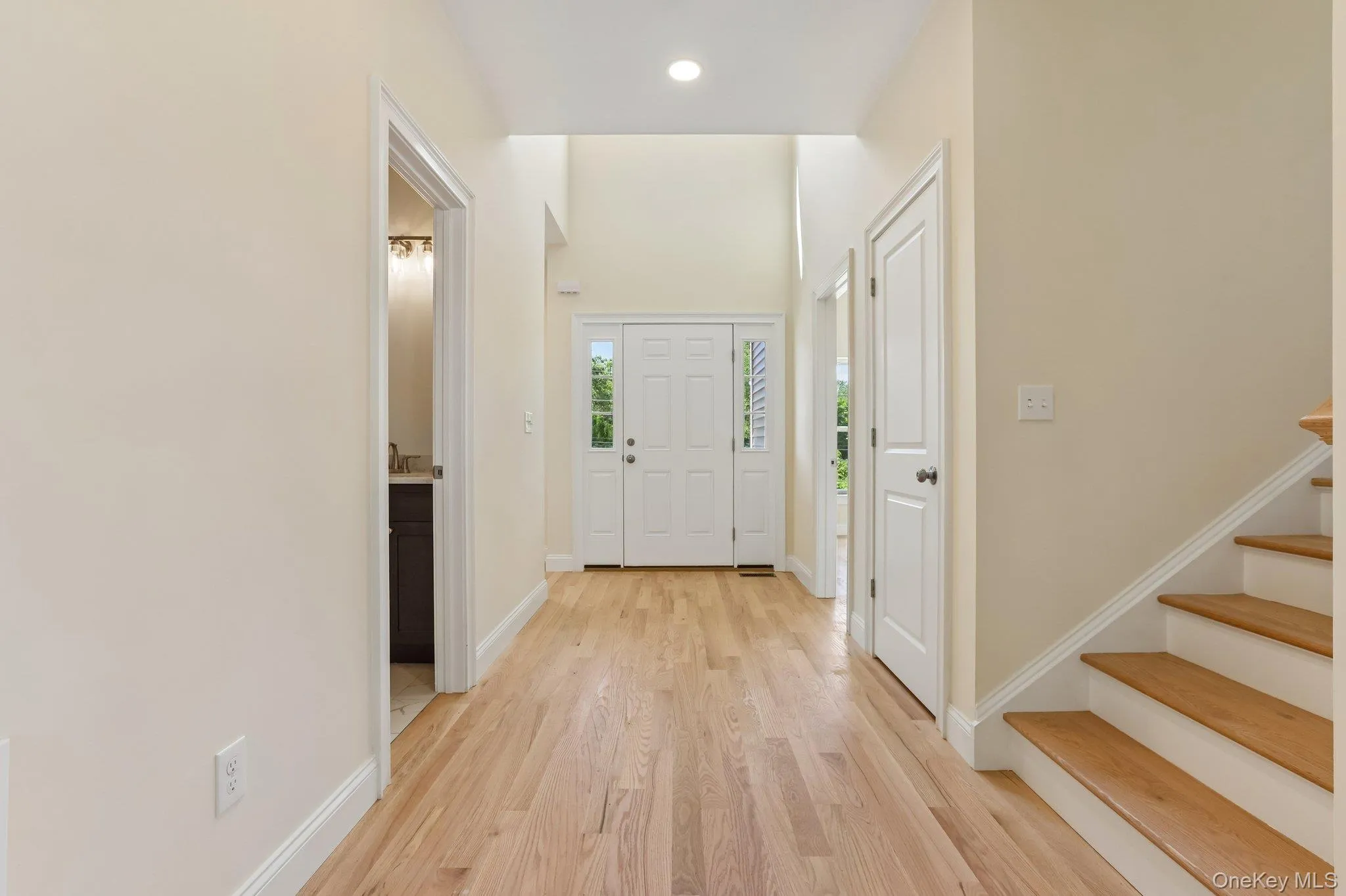 Welcoming entry with hardwood floors. Welcoming entry with hardwood floors.